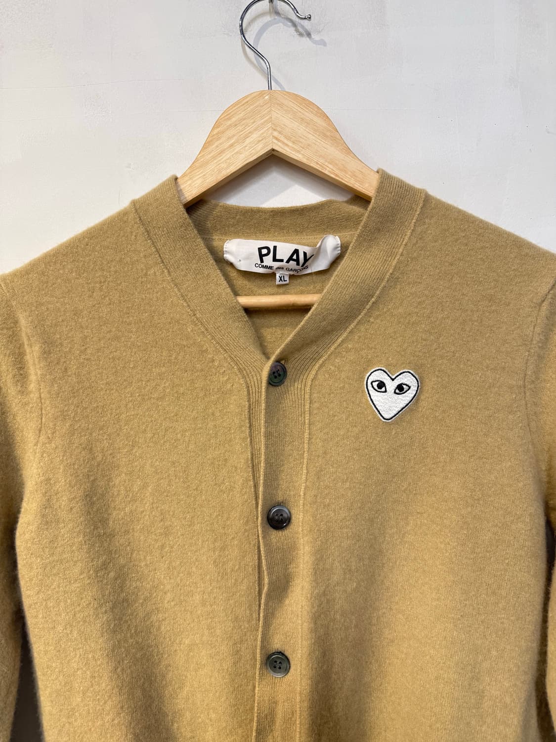 꼼데가르송 베이지 가디건 상품이미지2