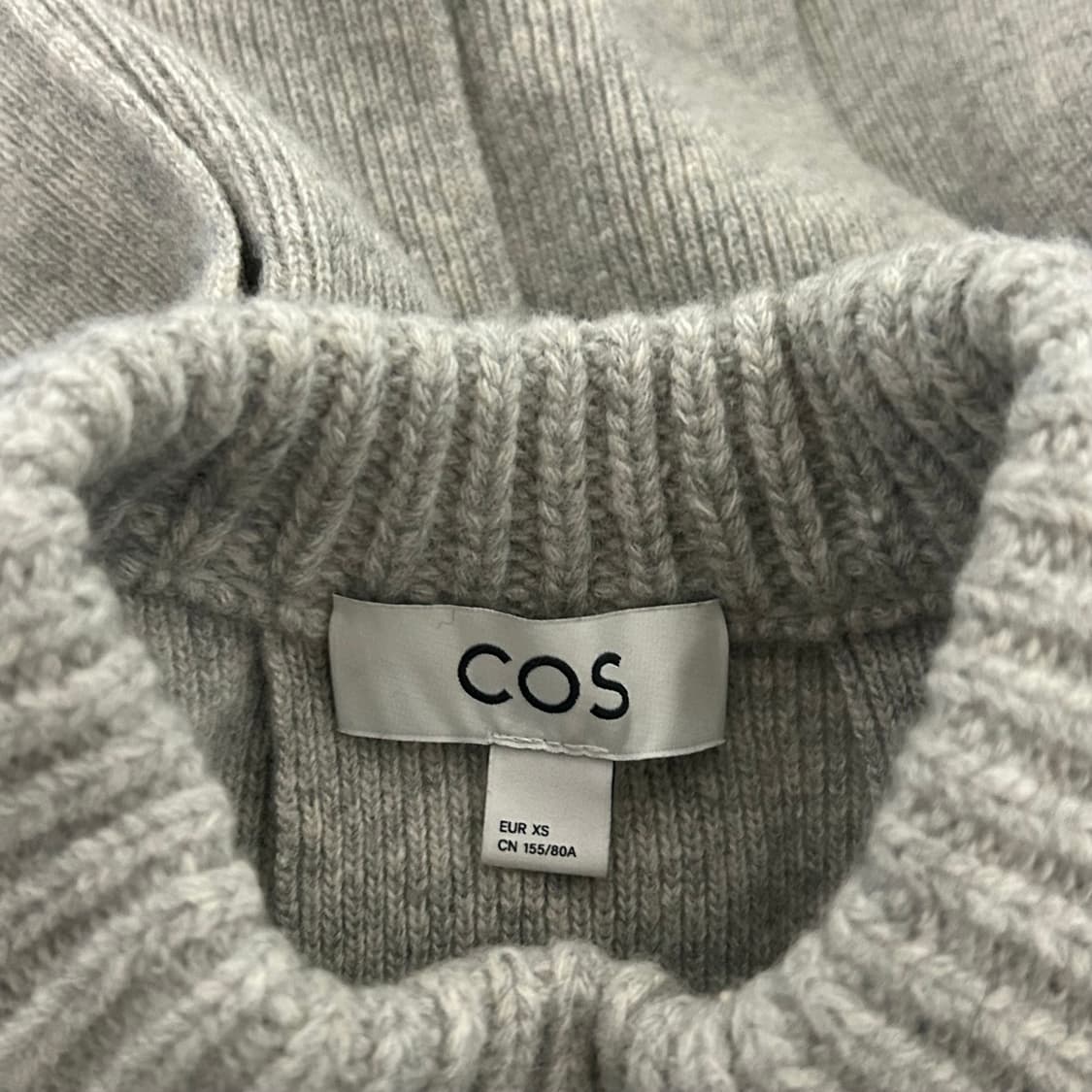 COS 코스 프린지 파넬드 울 니트 스웨터 그레이 XS  상품이미지9