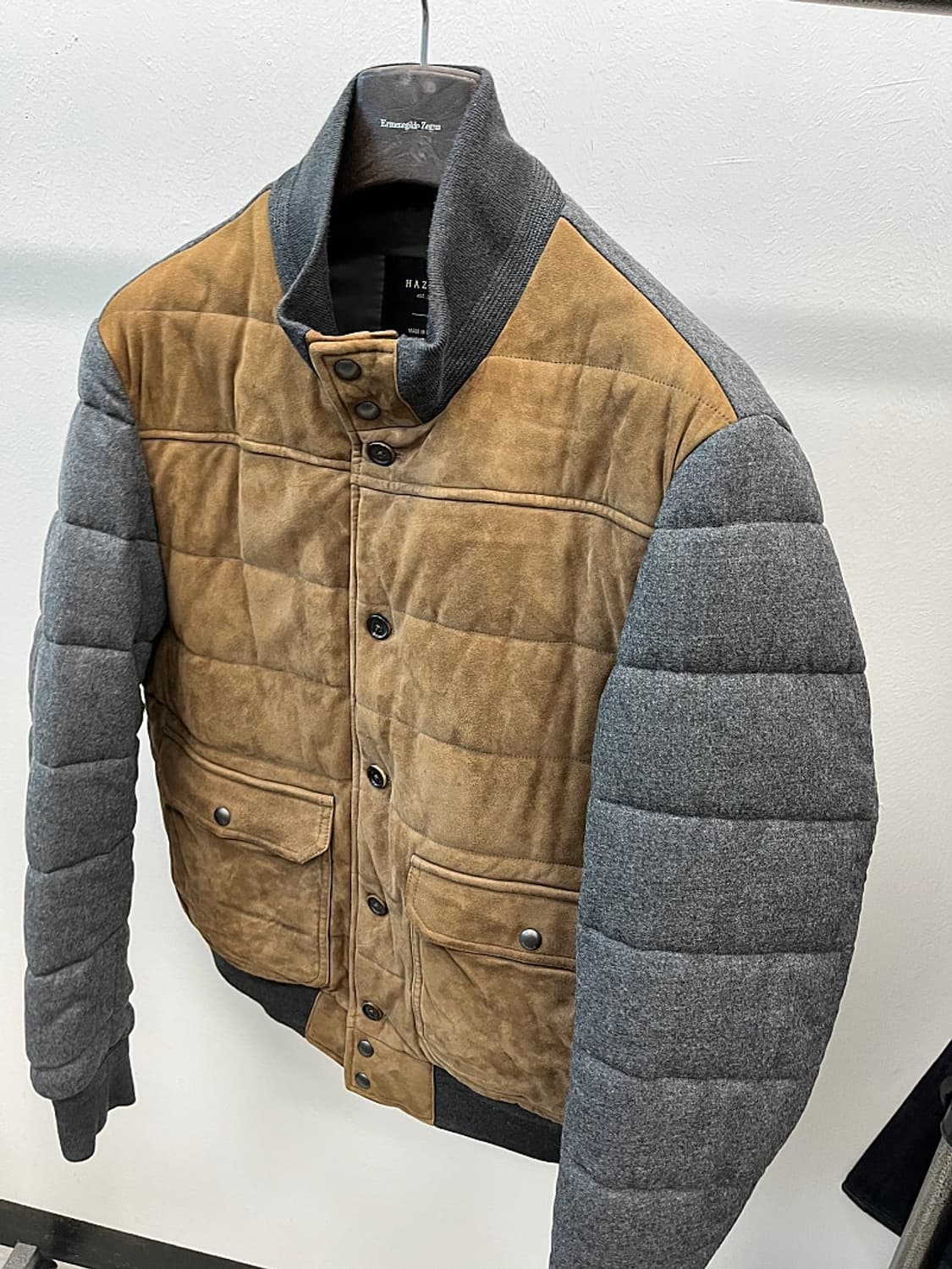 105) 헤지스 스웨이드 패딩블루종  상품이미지3