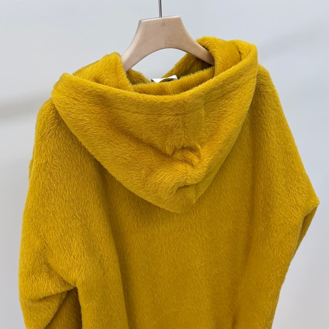 [S+급/L] 셀린느 글리터 로고 알파카 울 후드티 상품이미지6