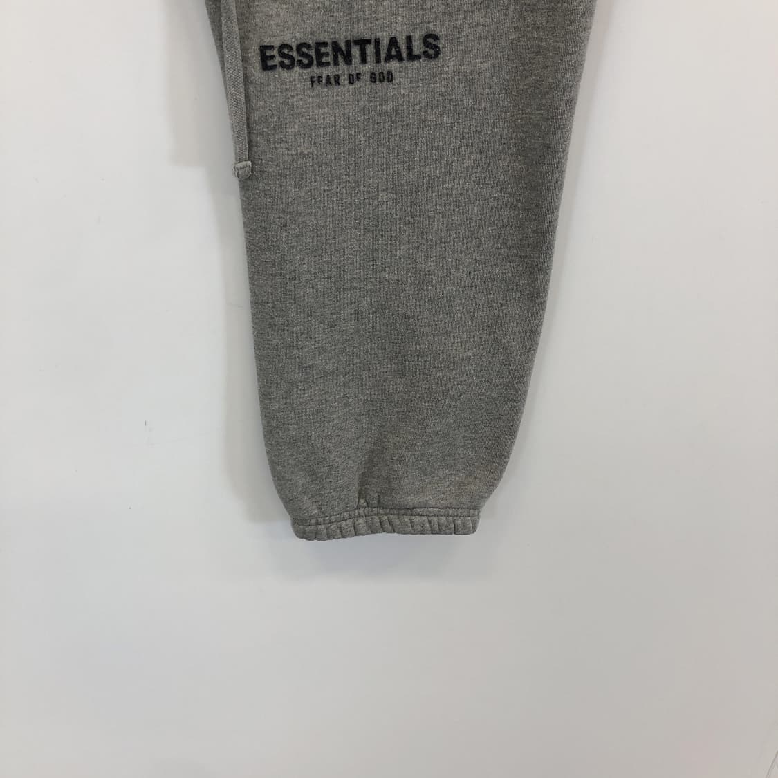 피오갓 에센셜 스웻조거팬츠 S 29-30 인치 상품이미지2