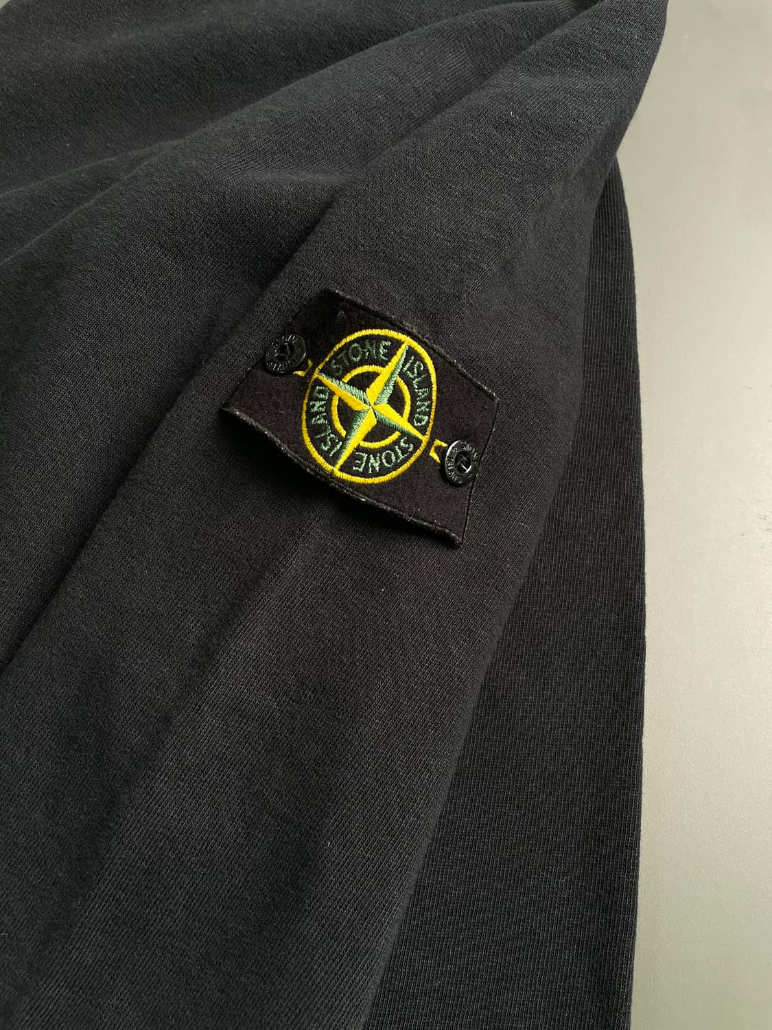 [M] 스톤아일랜드 자수 와펜 패치 맨투맨 상품이미지4