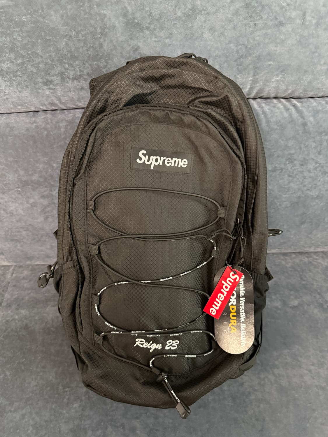 슈프림 백팩 블랙 22SS 팝니다. 상품이미지1