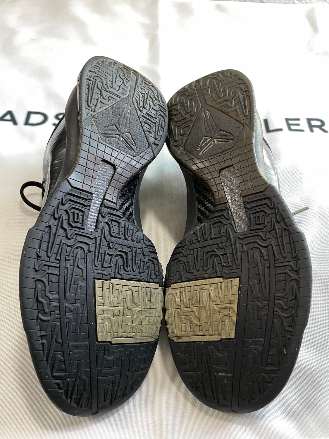 코비5 OG blackout 상품이미지4