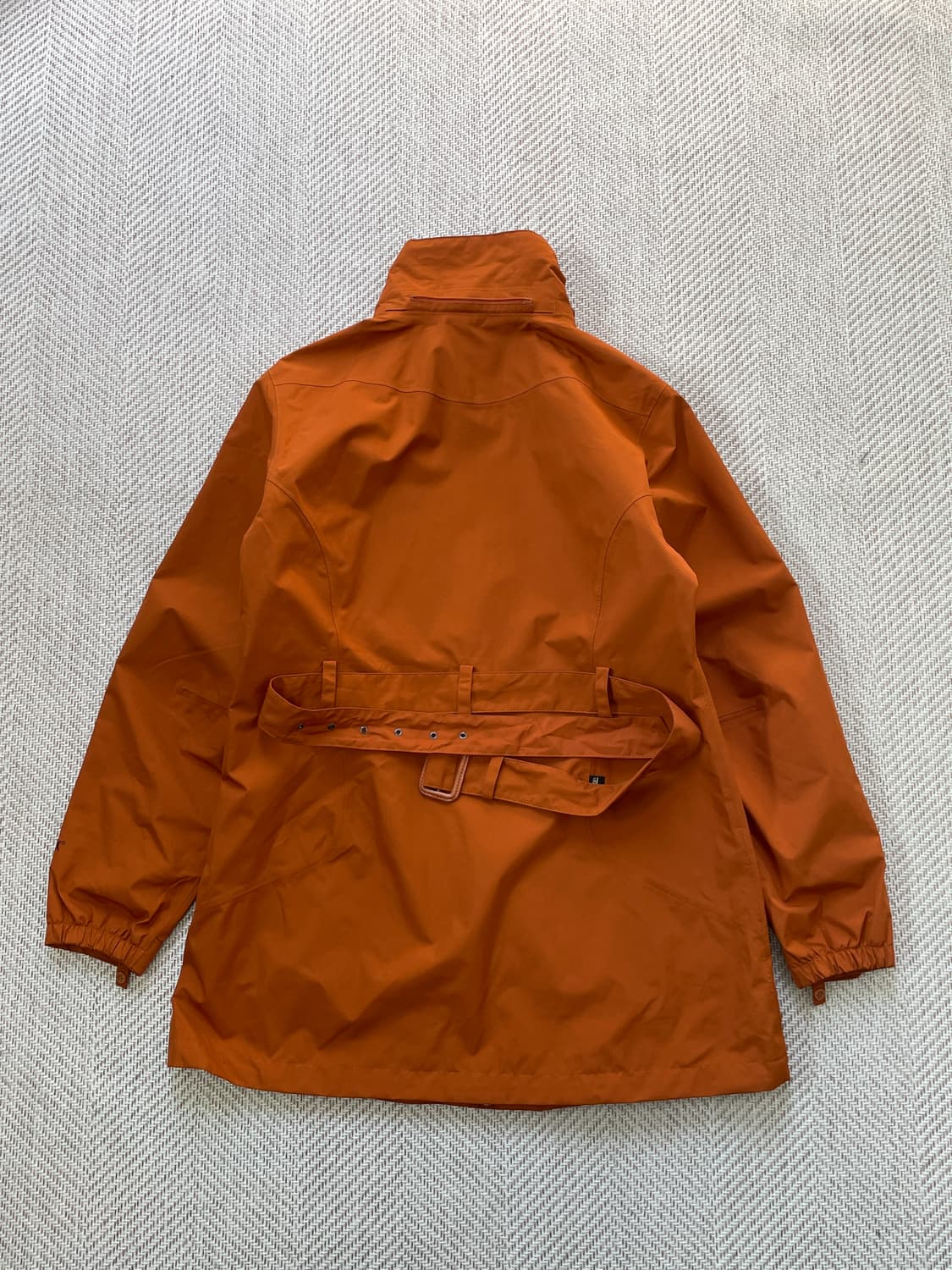 몽벨 고어텍스 테크니컬 벨티드 하드쉘 재킷 상품이미지6