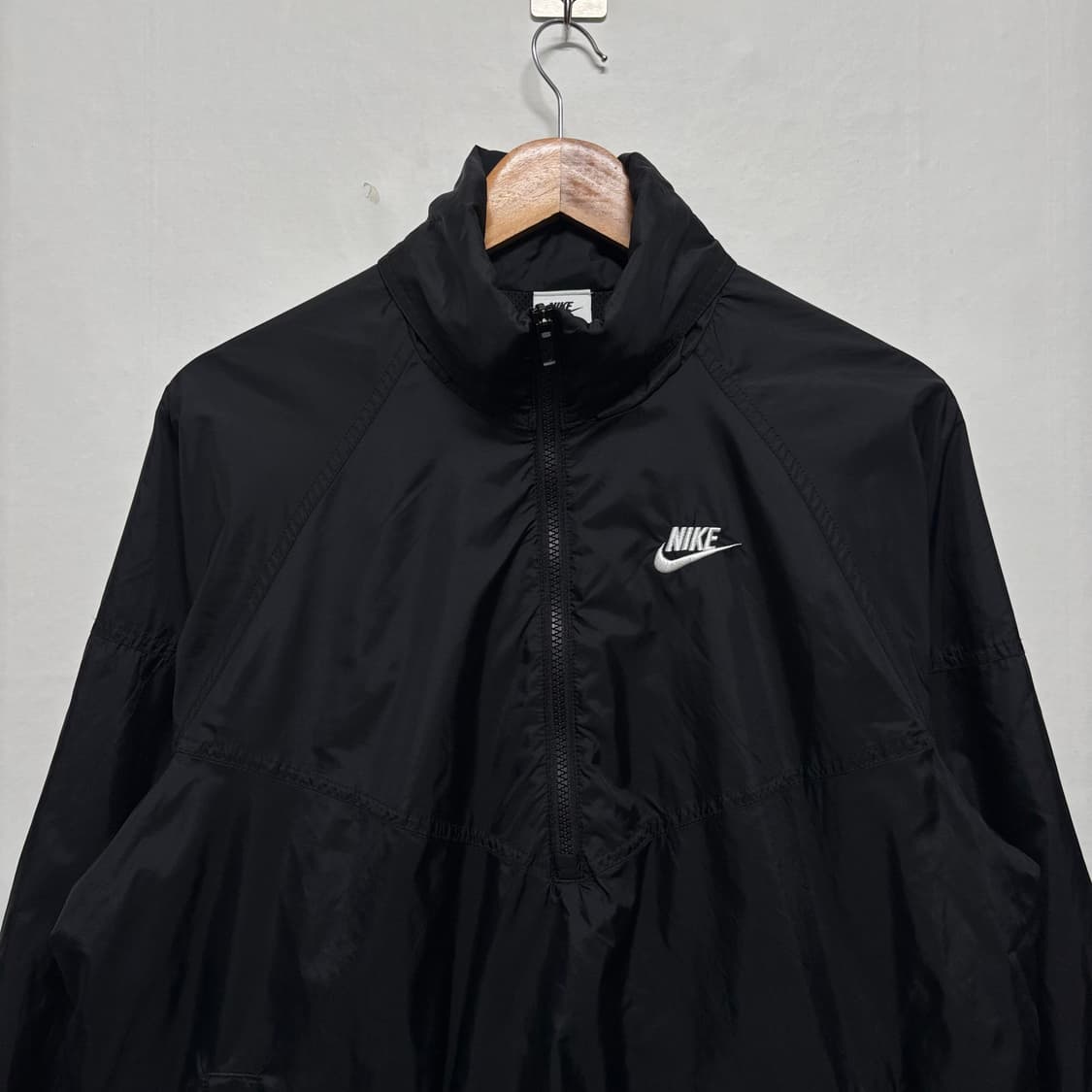 나이키 블랙 스우시 아노락 상품이미지2