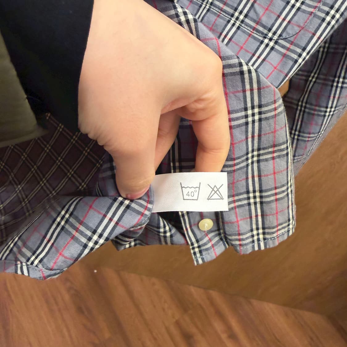 버버리 코튼 긴팔 셔츠 노바 체크 패턴 디테일 레귤러핏 그레이 상품이미지7