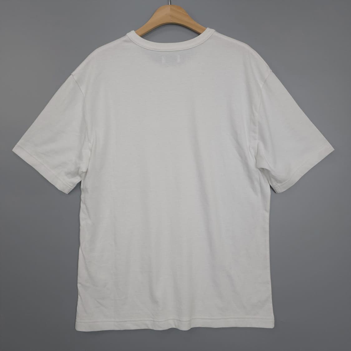 새제품)무신사 스탠다드 반팔티 화이트 M 상품이미지4