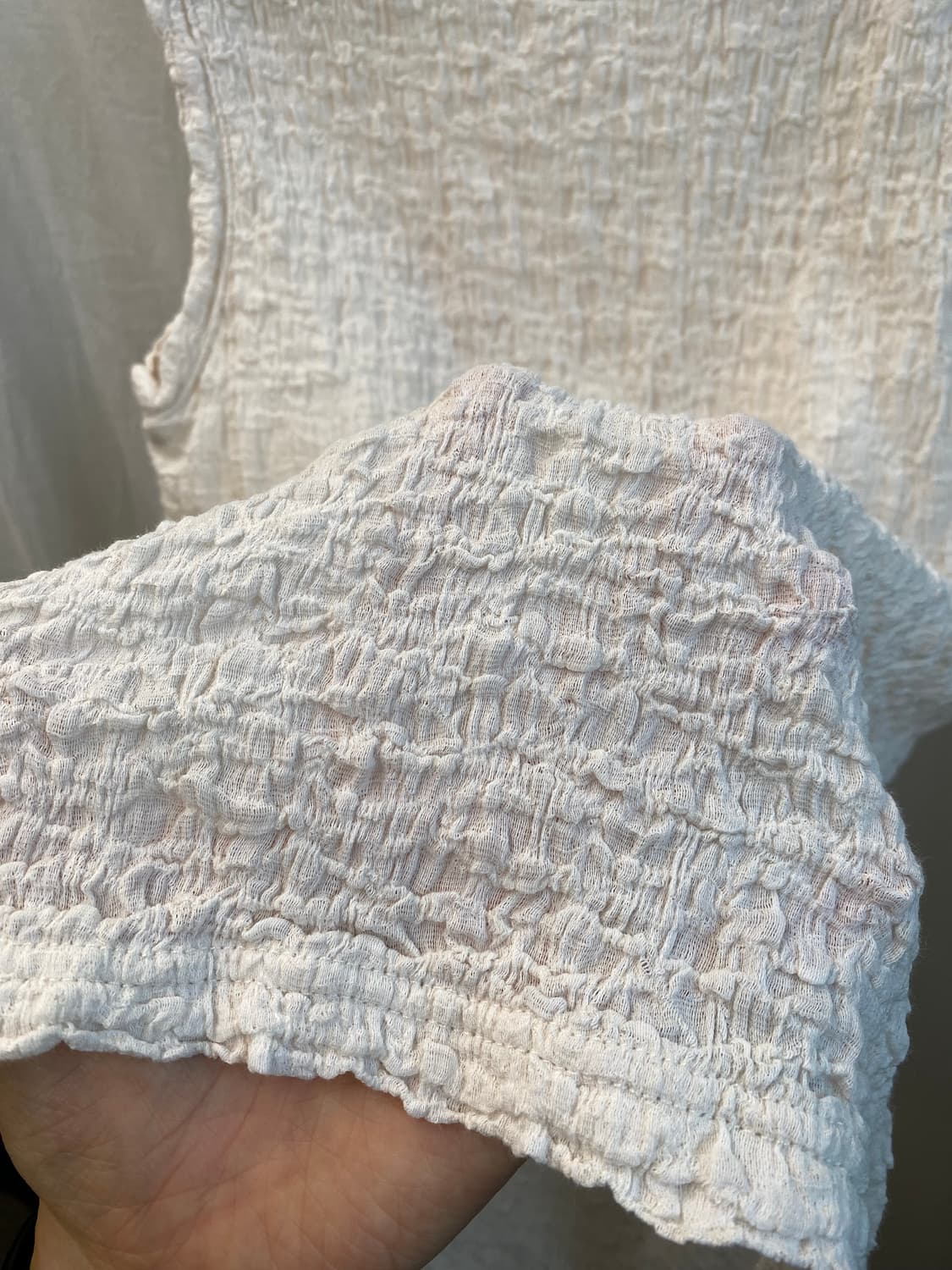 웜화이트 링클드 민소매탑(M) 상품이미지5