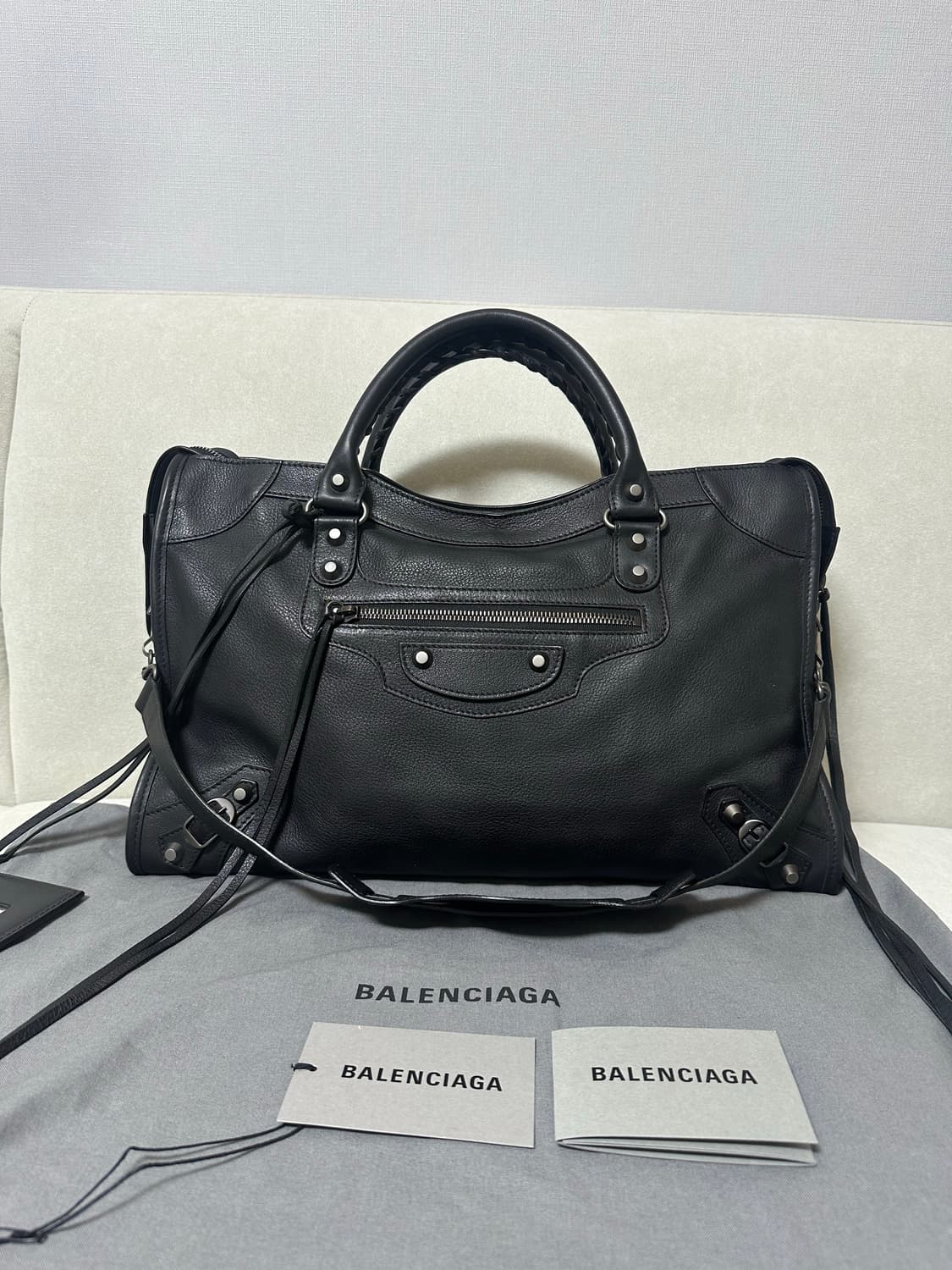 [S급 정품] 발렌시아가 시티 모터백 미디움 상품이미지2