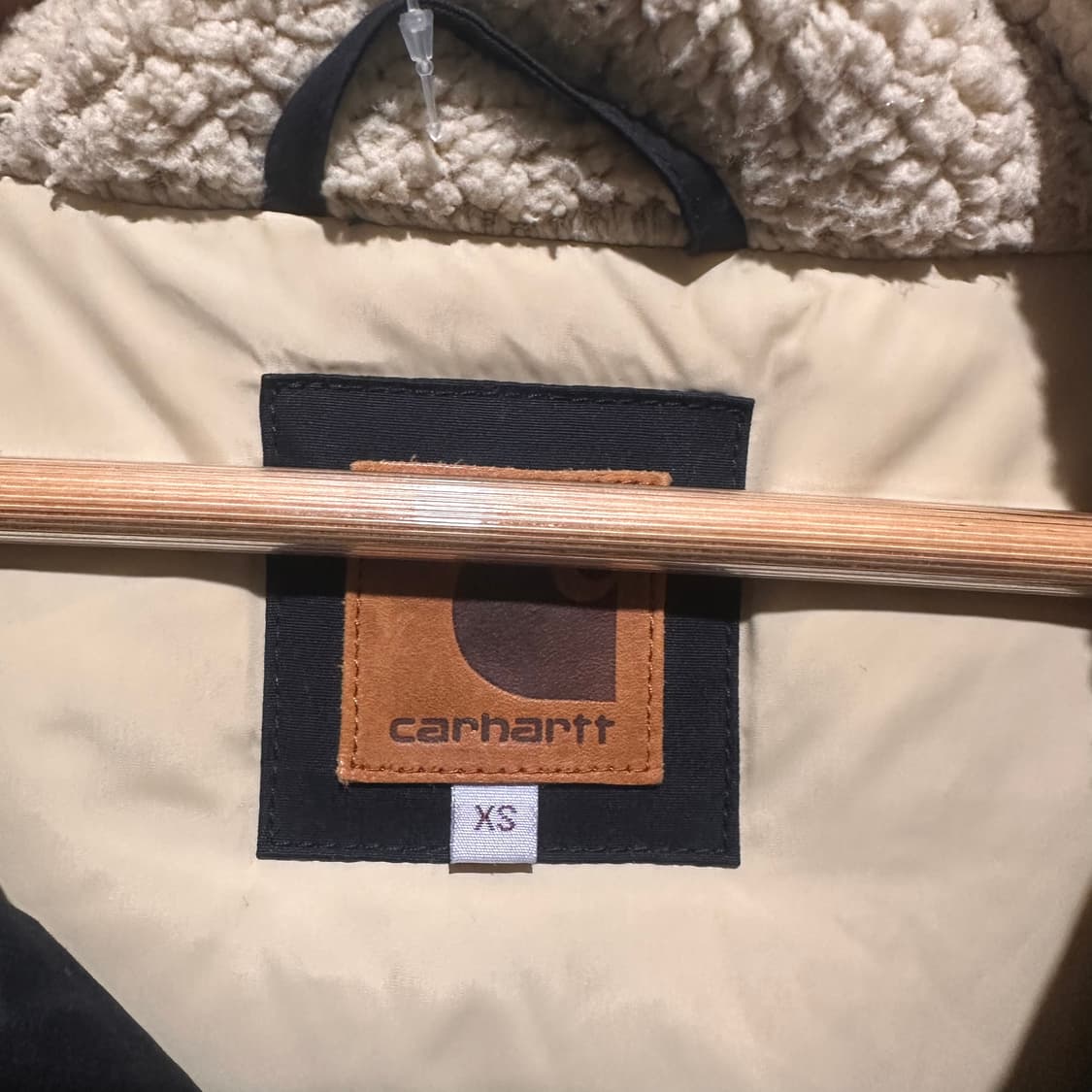 칼하트 퍼 후드 패딩 상품이미지6