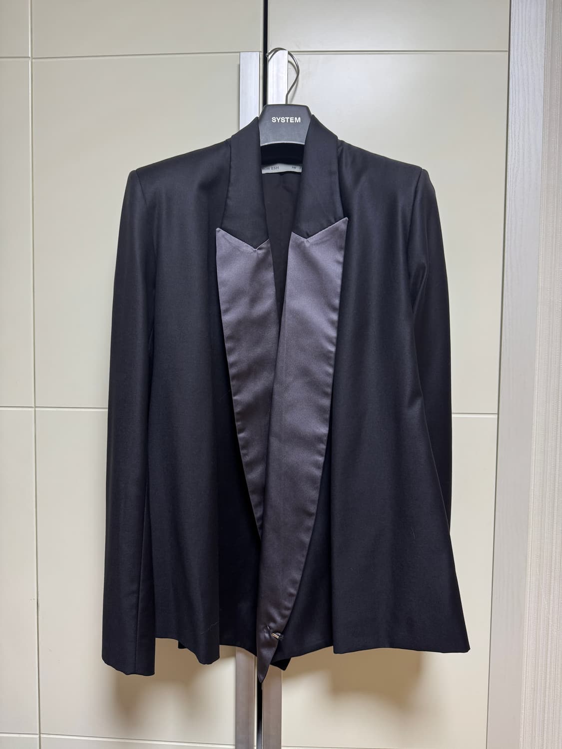 애런 애쉬 블랙 로우 라펠 블레이저 상품이미지2