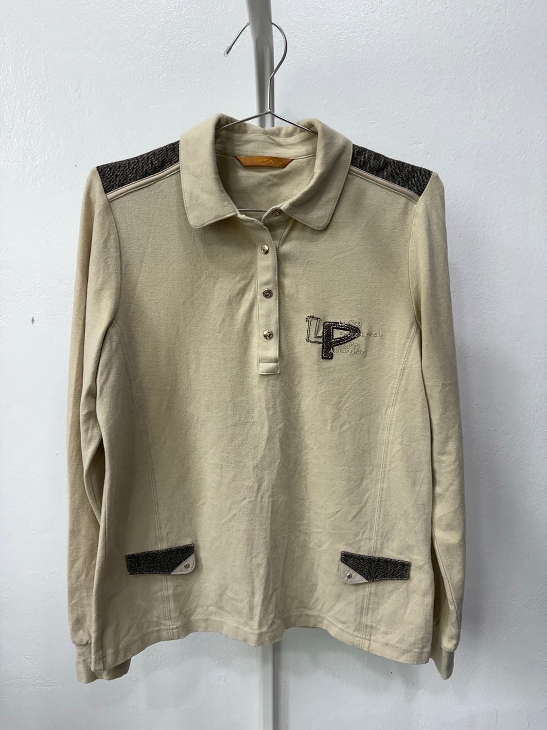 헤링본 버튼 긴팔 카라티 상품이미지3