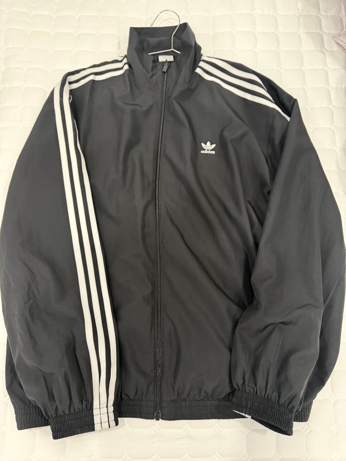 [L]아디다스 아딜레늄 시즌 3 오버사이즈 트랙탑 블랙 상품이미지1