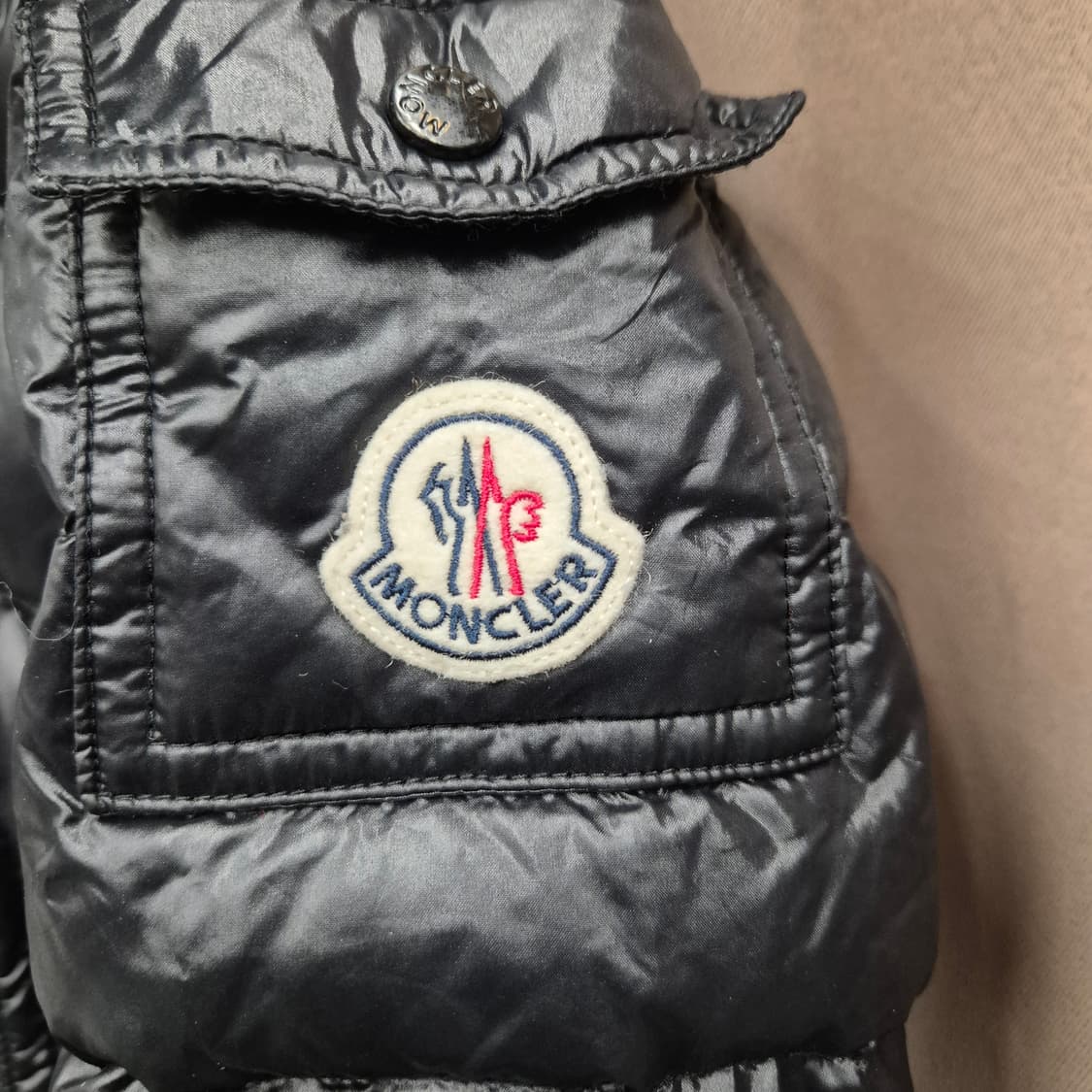 몽클레어 블랙 패딩 후드 8/130cm 상품이미지3