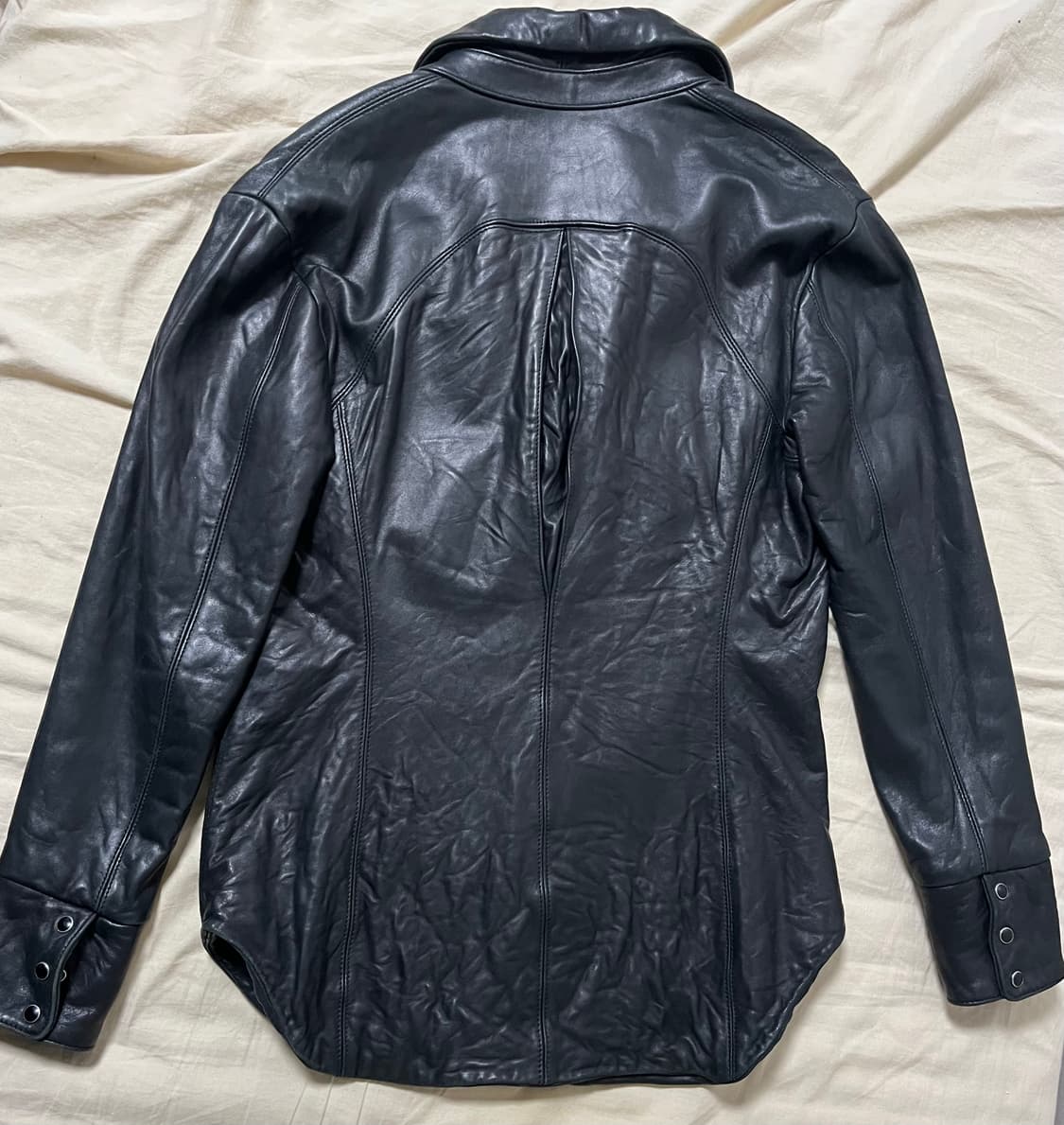 이세이미야케 레더자켓  상품이미지2