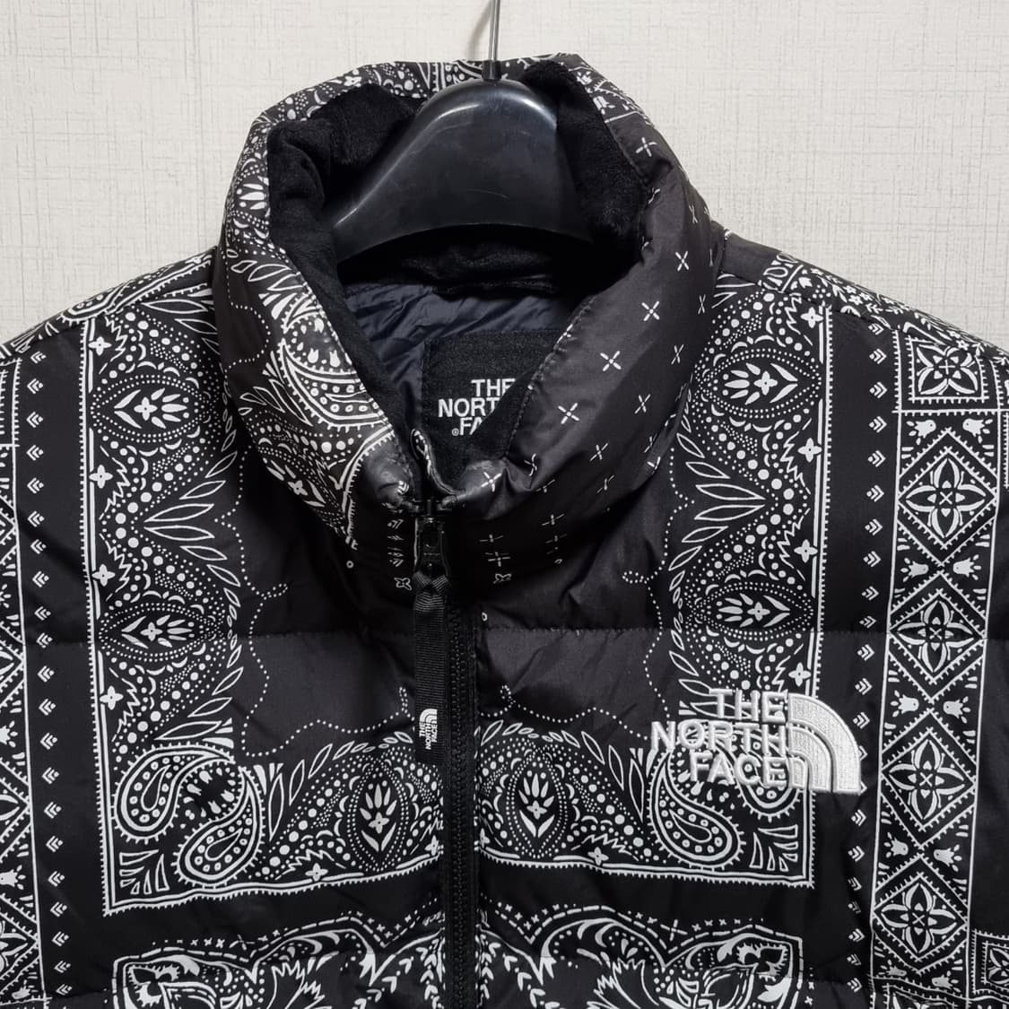 노스페이스 노벨티 로프트 다운 반다나 패딩 상품이미지2