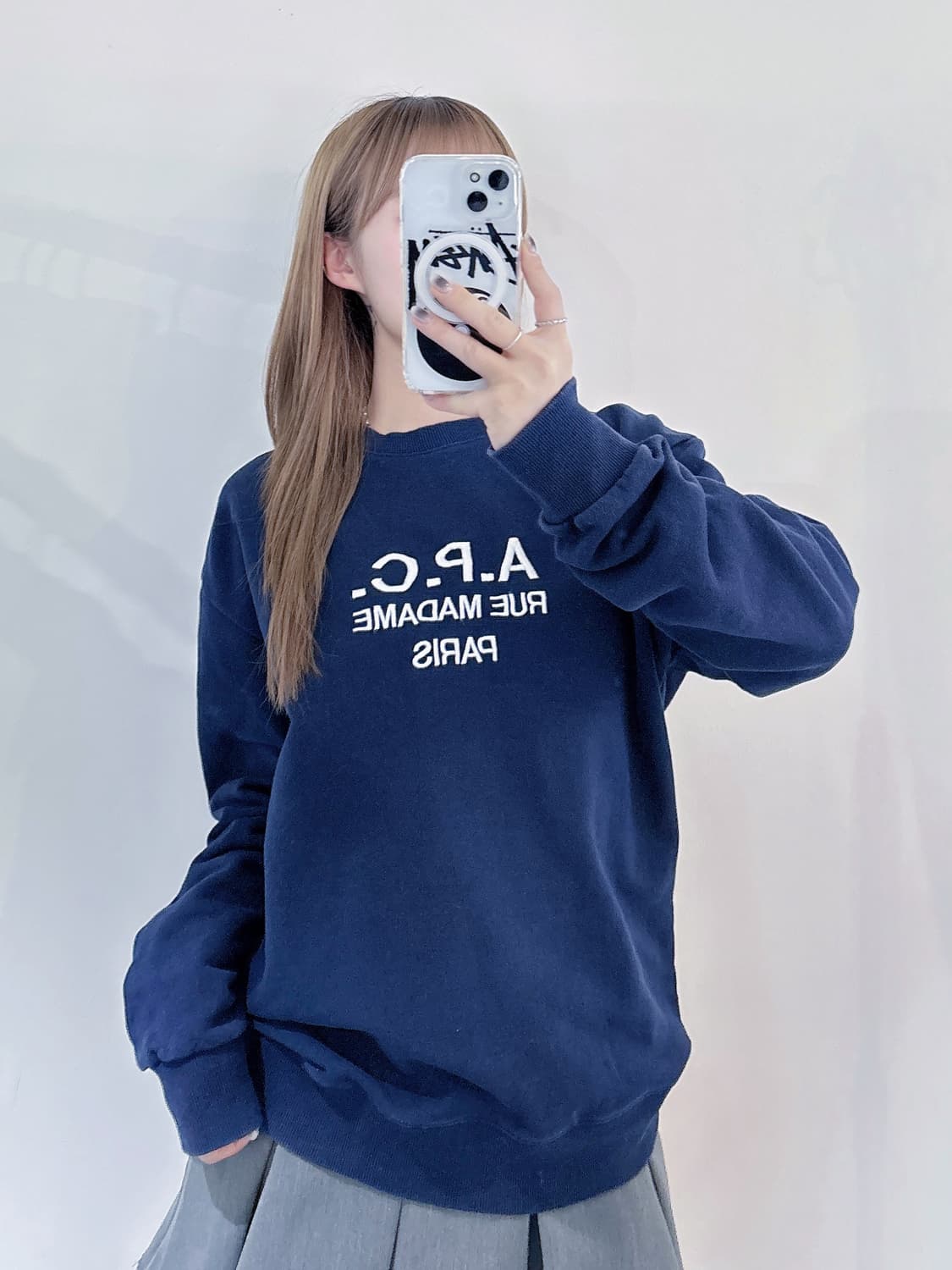 A.P.C 네이비 빅로고 맨투맨 상품이미지2