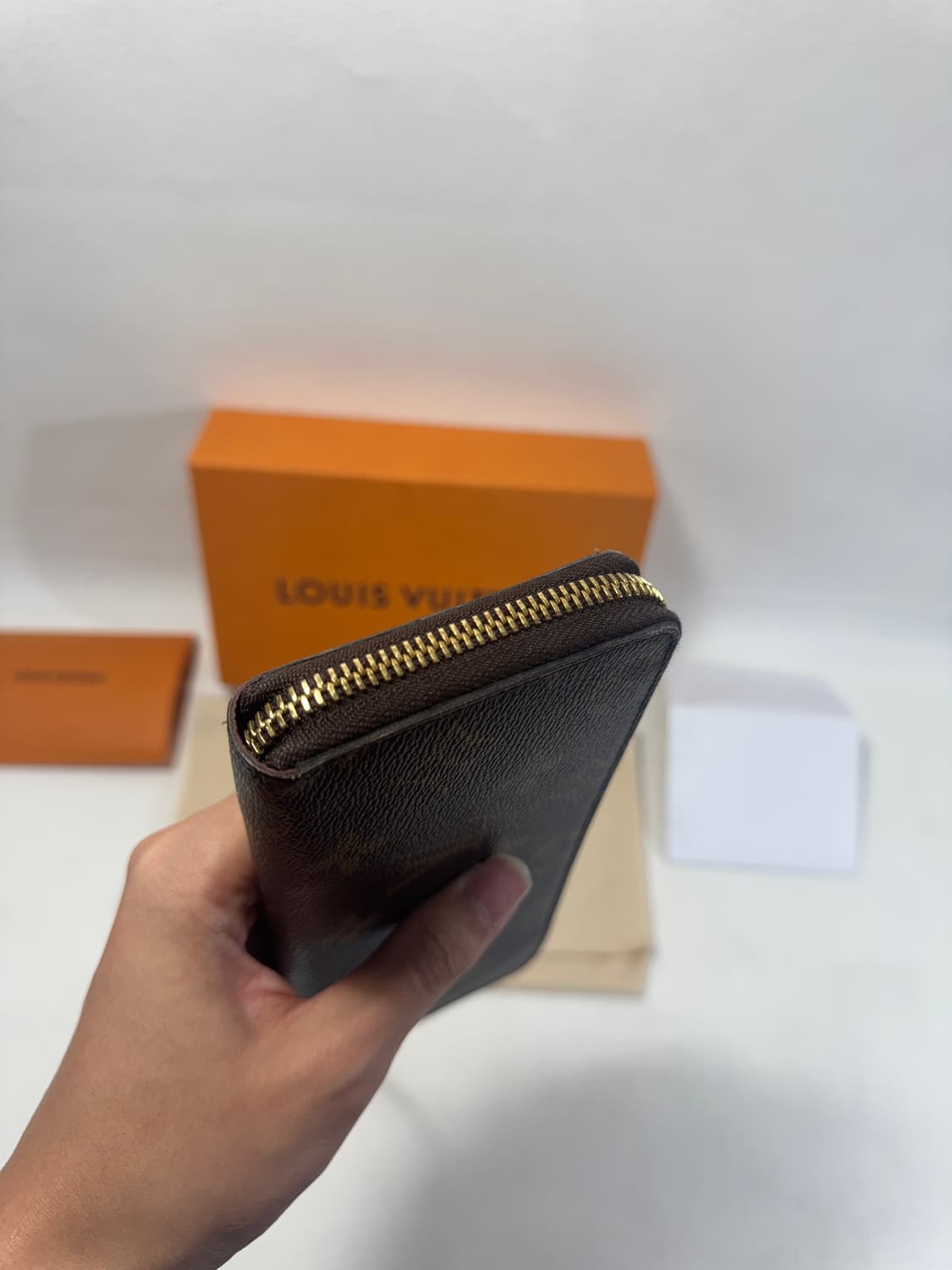 [새상품급,풀구성] 루이비통 모노그램 클레망스 월릿 장지갑


 상품이미지3