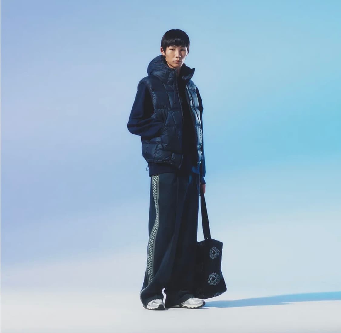 999휴머니티 어드벤처 구스 다운 베스트 (페이디드 네이비) 상품이미지4