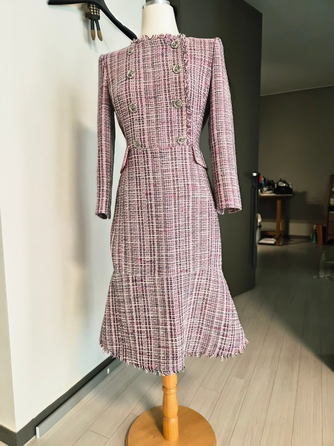 [The Izzat Collection] 더 아이쟛 컬렉션 트위드 머메이 상품이미지2