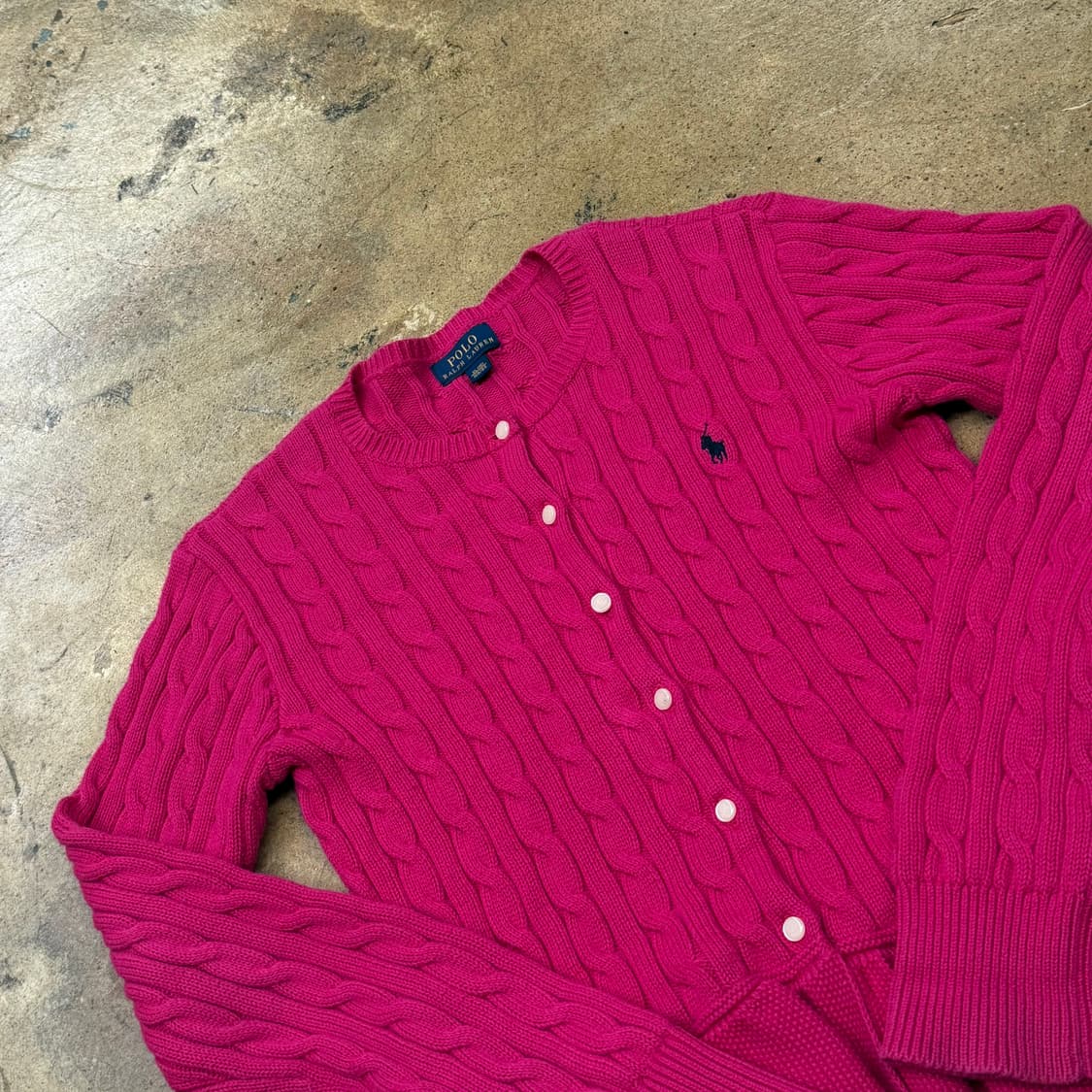 폴로 랄프로렌 핫 핑크 꽈배기 프릴 니트 가디건 상품이미지1