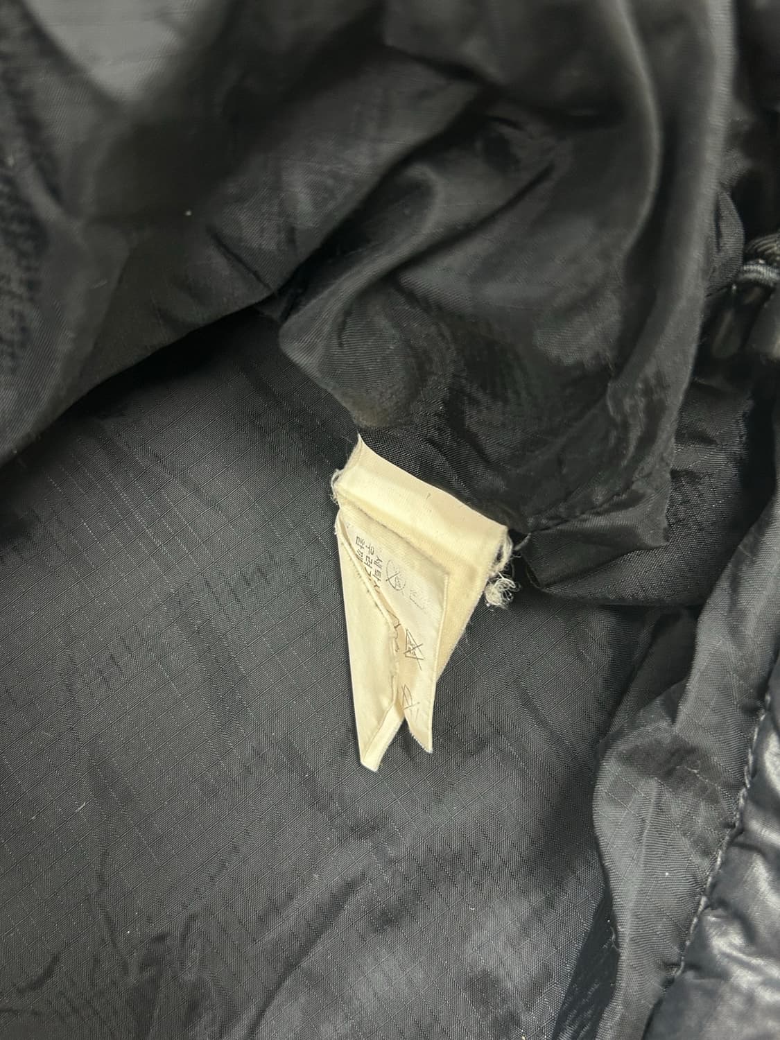 노스페이스 유광 경량패딩 L 상품이미지8