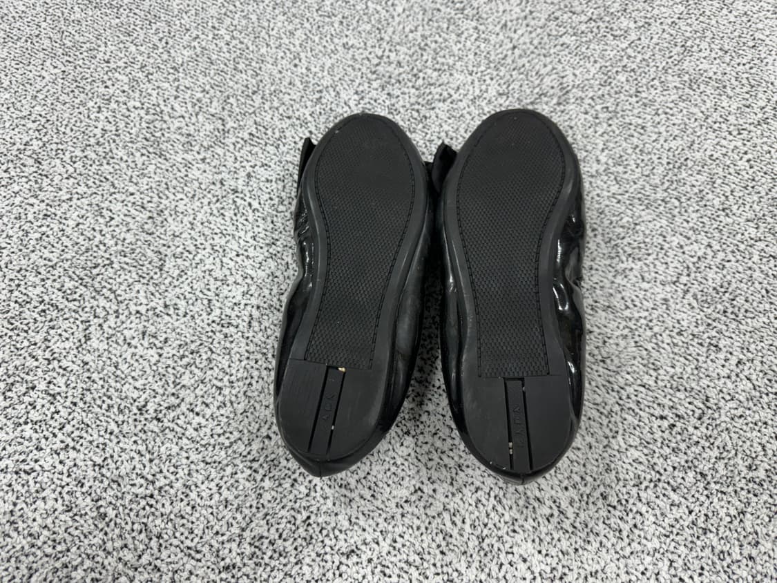 프라다 페이던트 리본 플랫슈즈 상품이미지3