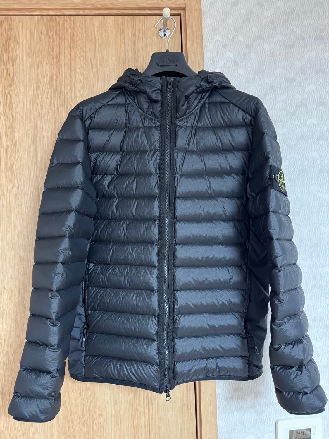 25SS 스톤아일랜드 룸우븐 체임버스 경량패딩 M 상품이미지2