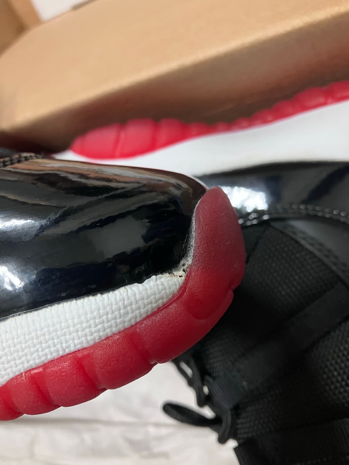 나이키 조던 11 레트로 브레드 GS 상품이미지5