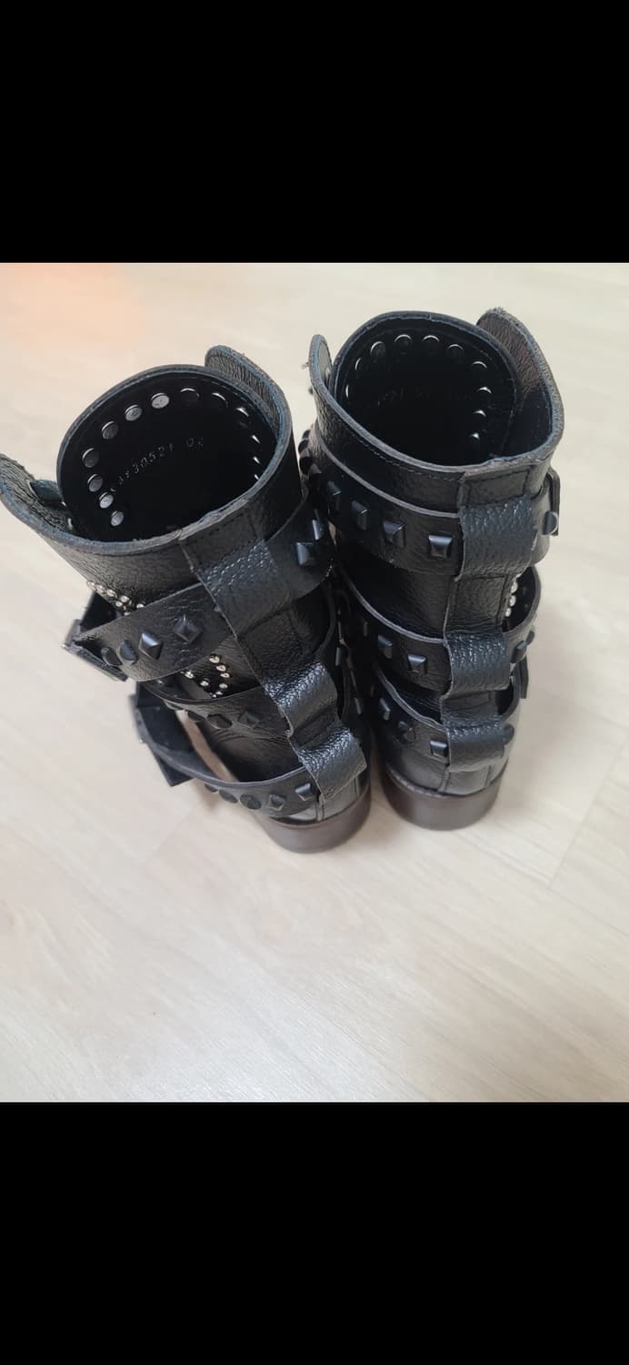 슈콤마보니 스터드 스트랩 하이탑 부츠 상품이미지2