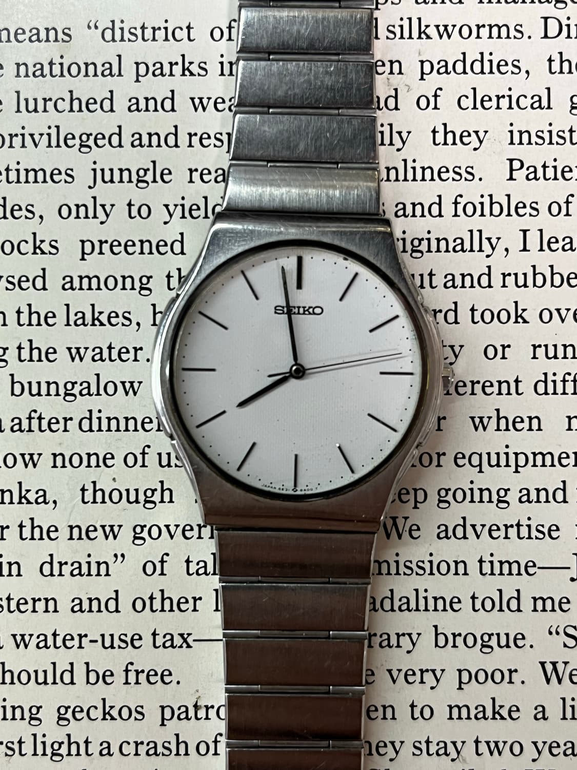  SEIKO 미니멀 크림 다이얼 쿼츠 상품이미지1