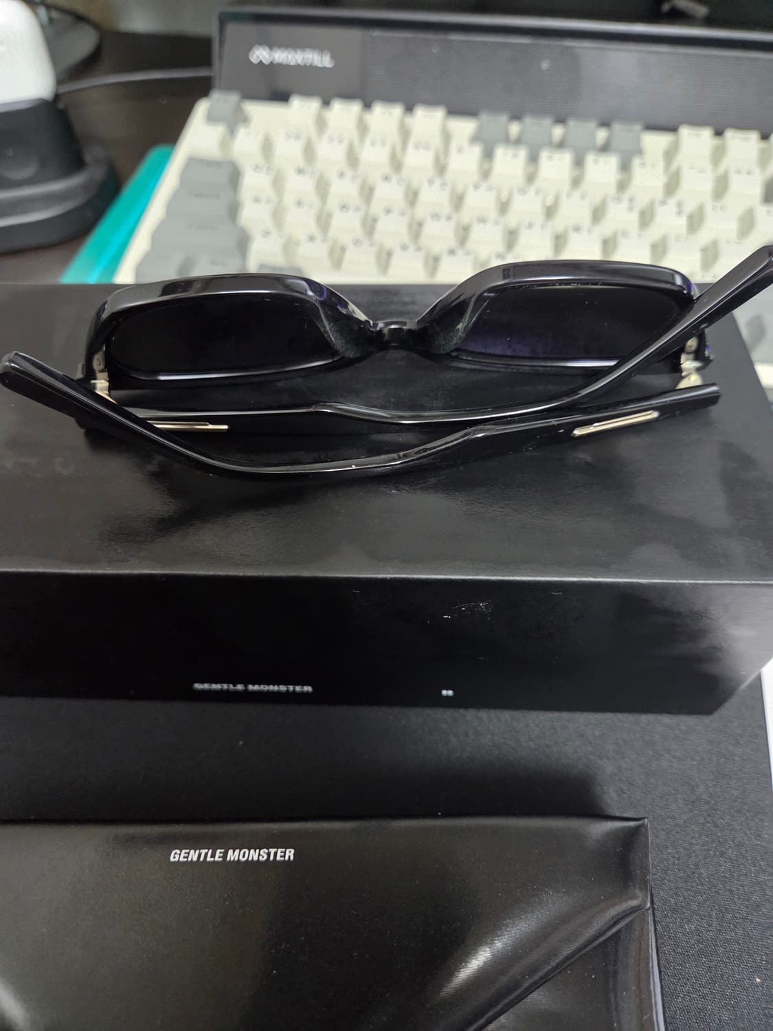 젠틀몬스터 로티01 선글라스 상품이미지4