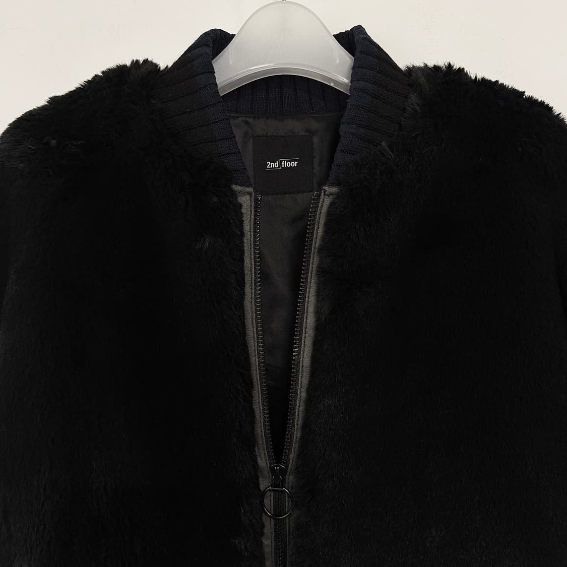 세컨플로어 배색 퍼 집업 자켓 상품이미지2