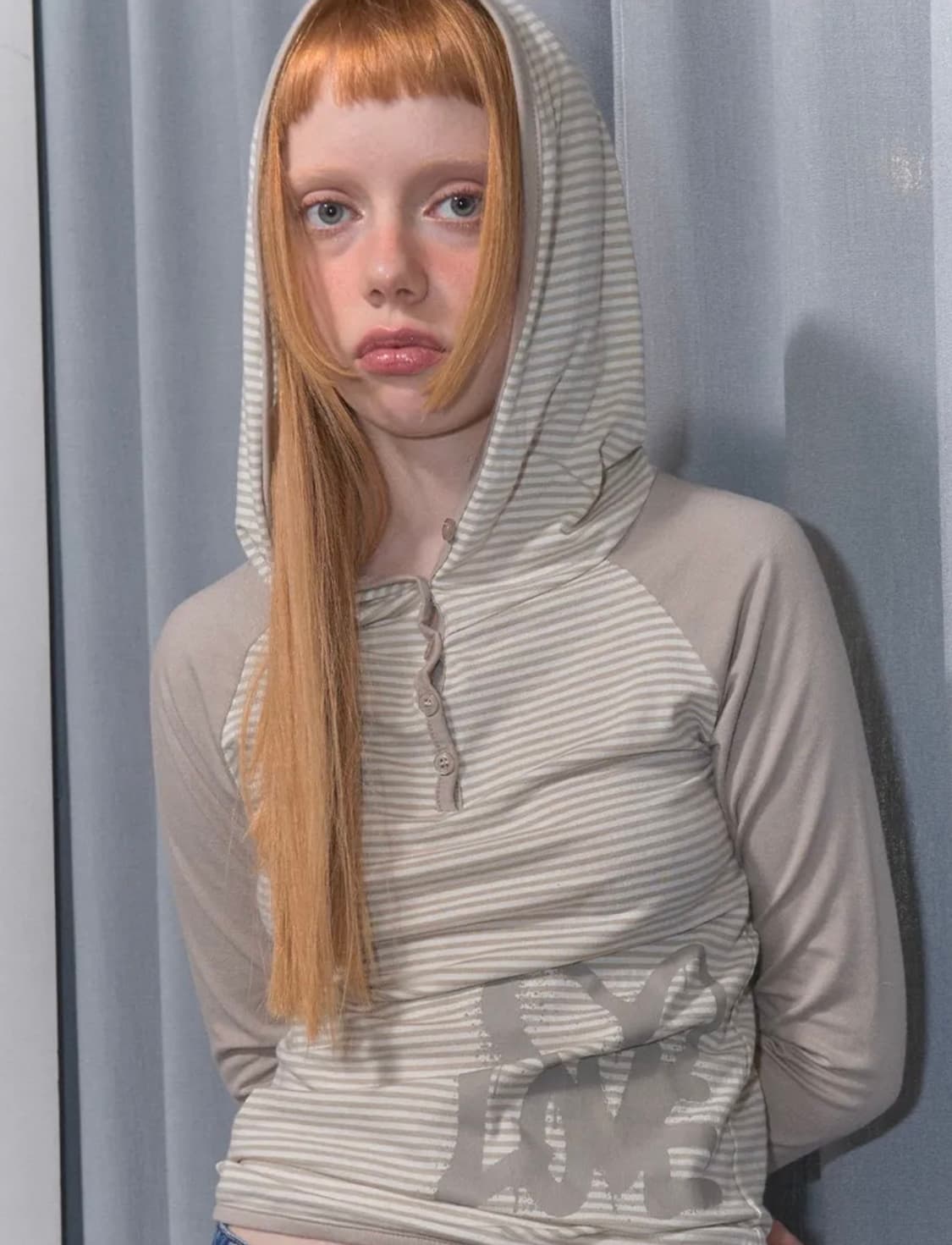 팬시클럽 러브 스트라이프 후드 베이지 상품이미지4