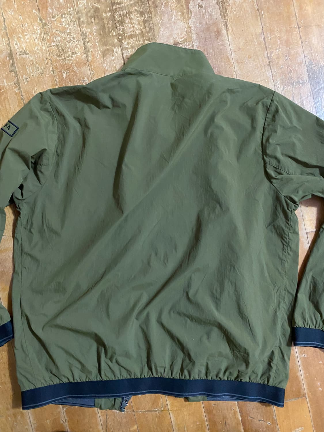 네파 남성 올리브그린 바람막이 105 상품이미지6