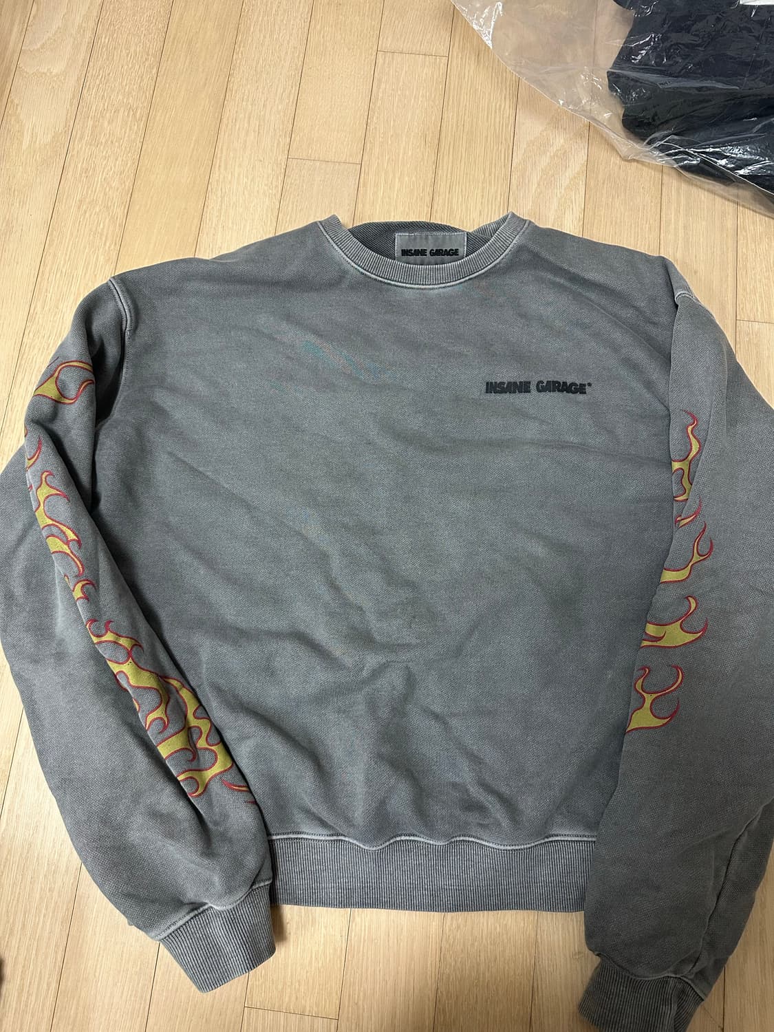 [1] 인세인개러지 맨투맨 상품이미지2