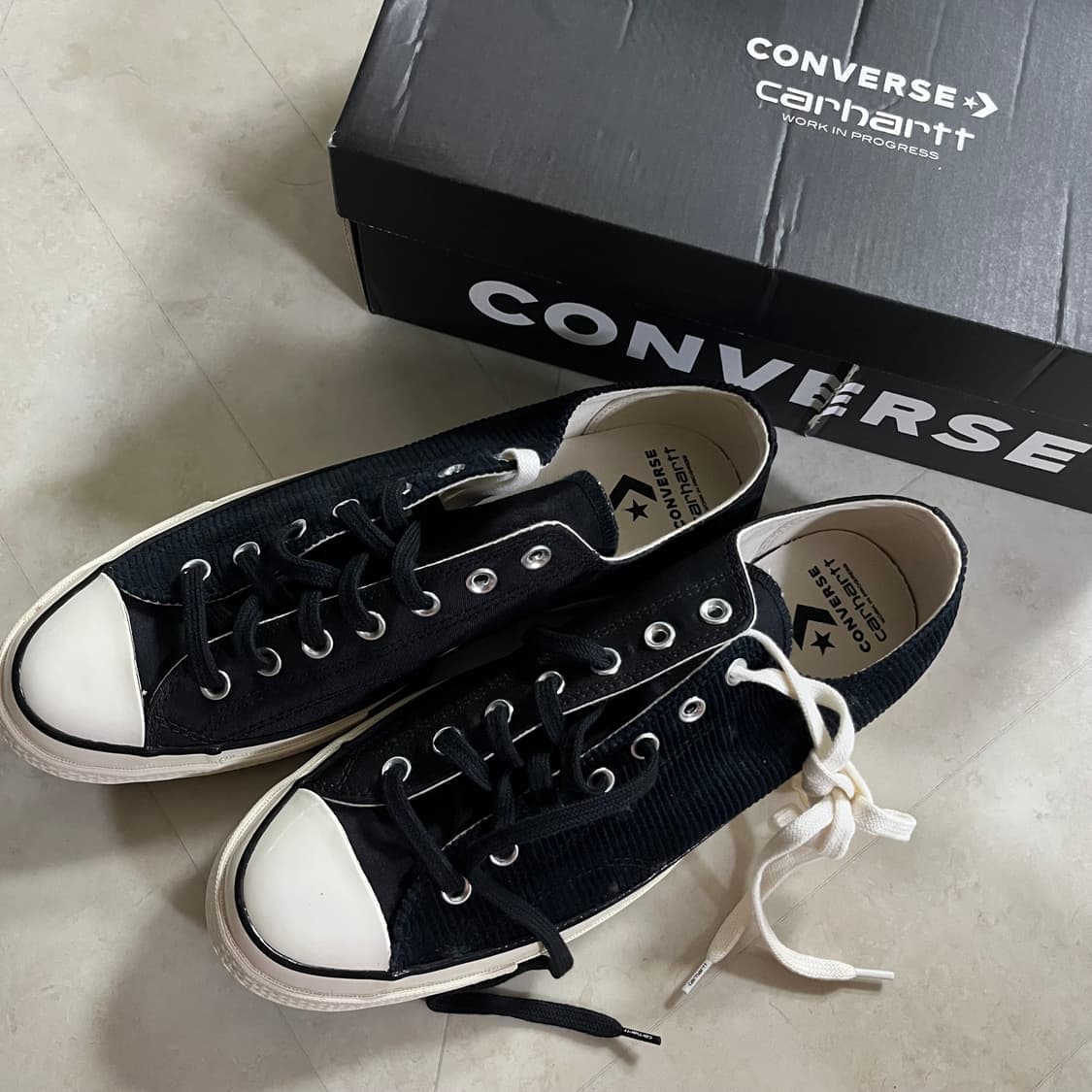 새상품(295) 컨버스x칼하트WIP 척테일러 로우 코듀로이 블랙 상품이미지1