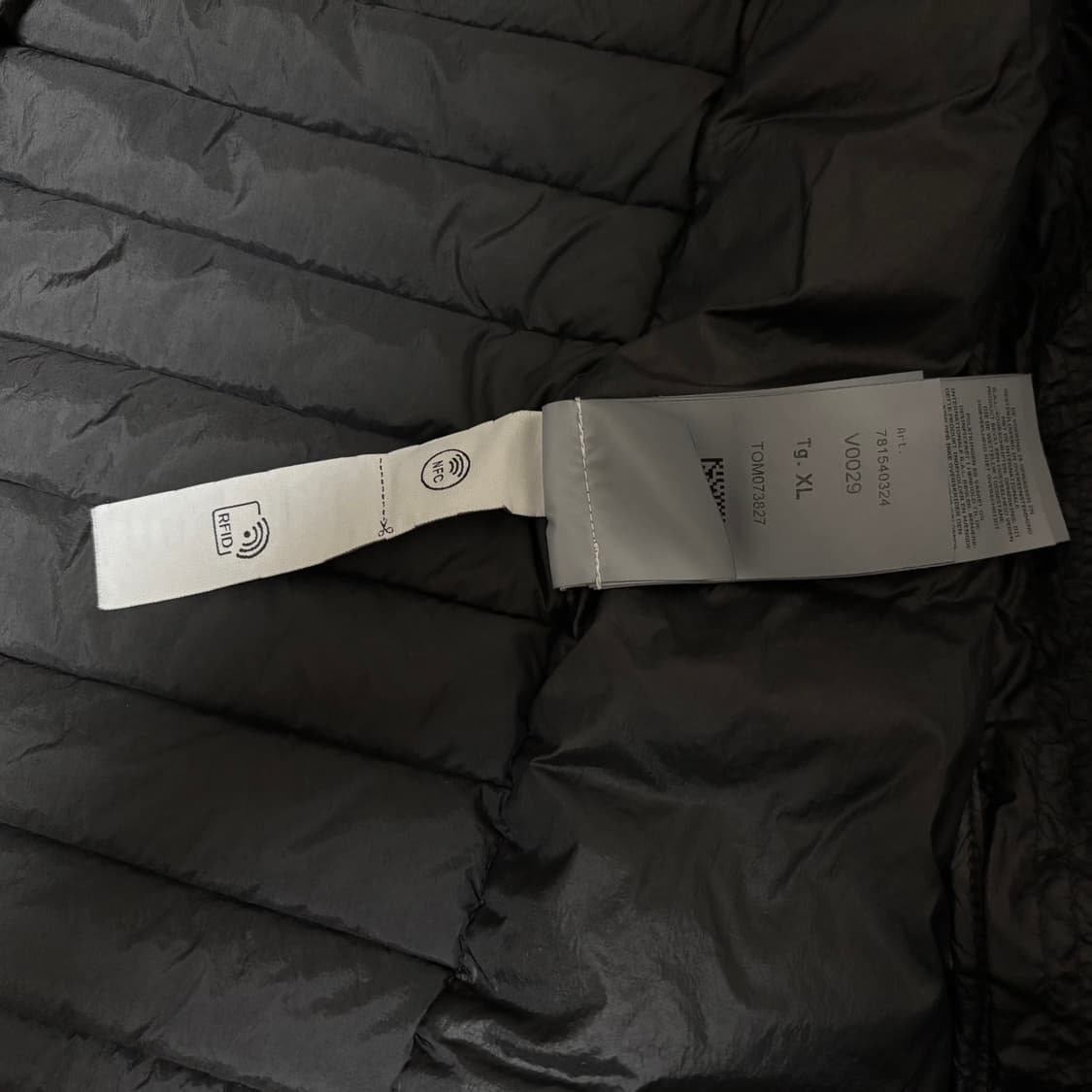 스톤아일랜드 23ss 룸우븐 경량패딩 XL 새상품 상품이미지2