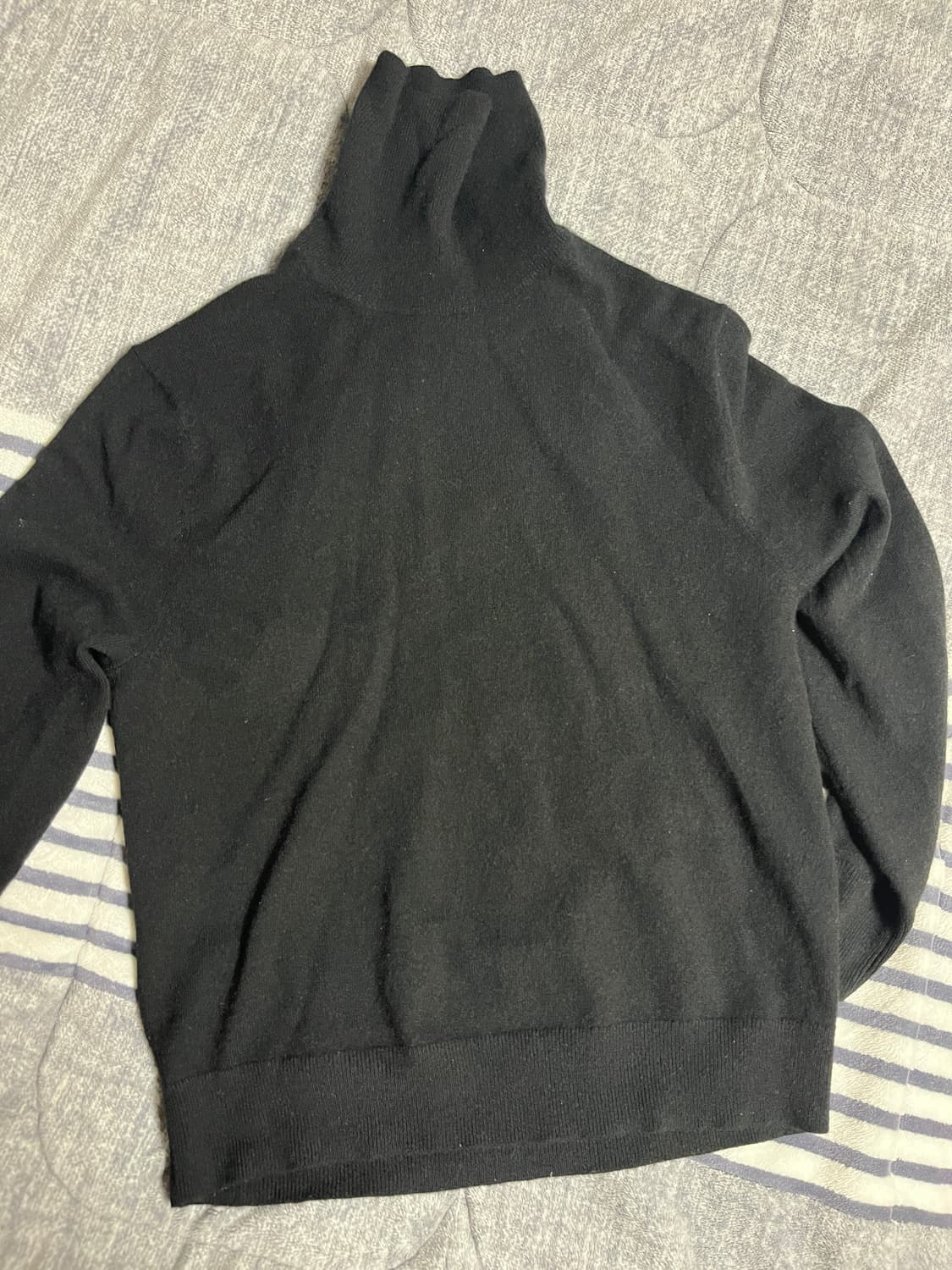 유니클로 목폴라 캐시미어 니트 L 상품이미지2