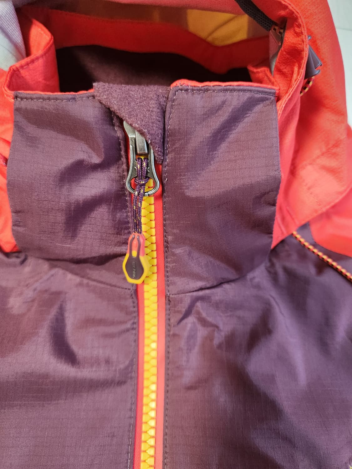 새상품급) 콜핑 고어택스 방수 방풍 기능성 등산 여성 바람막이 사이즈10 상품이미지5