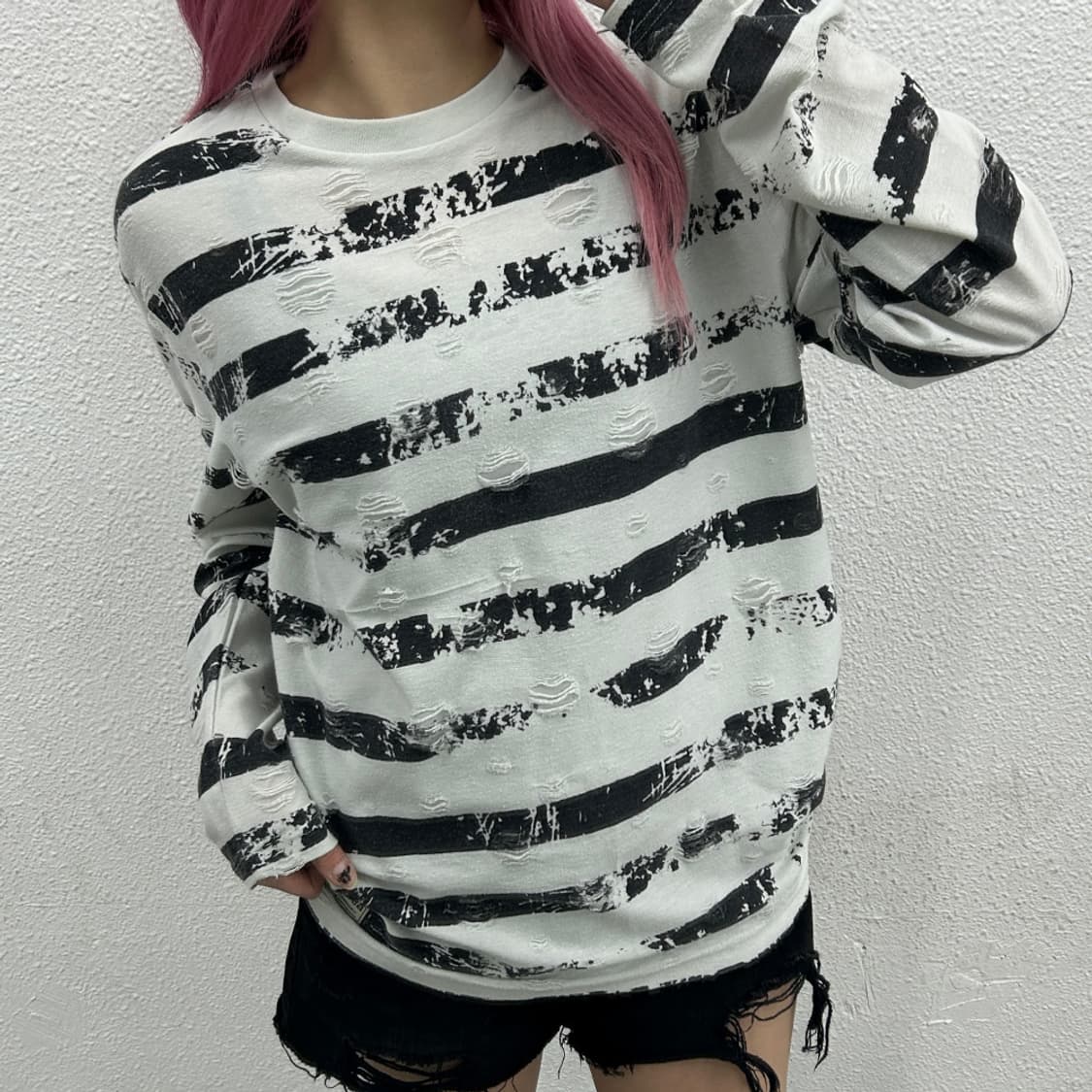 버커루 차콜 단가라 화이트 빈티지 롱슬리브 L 상품이미지1