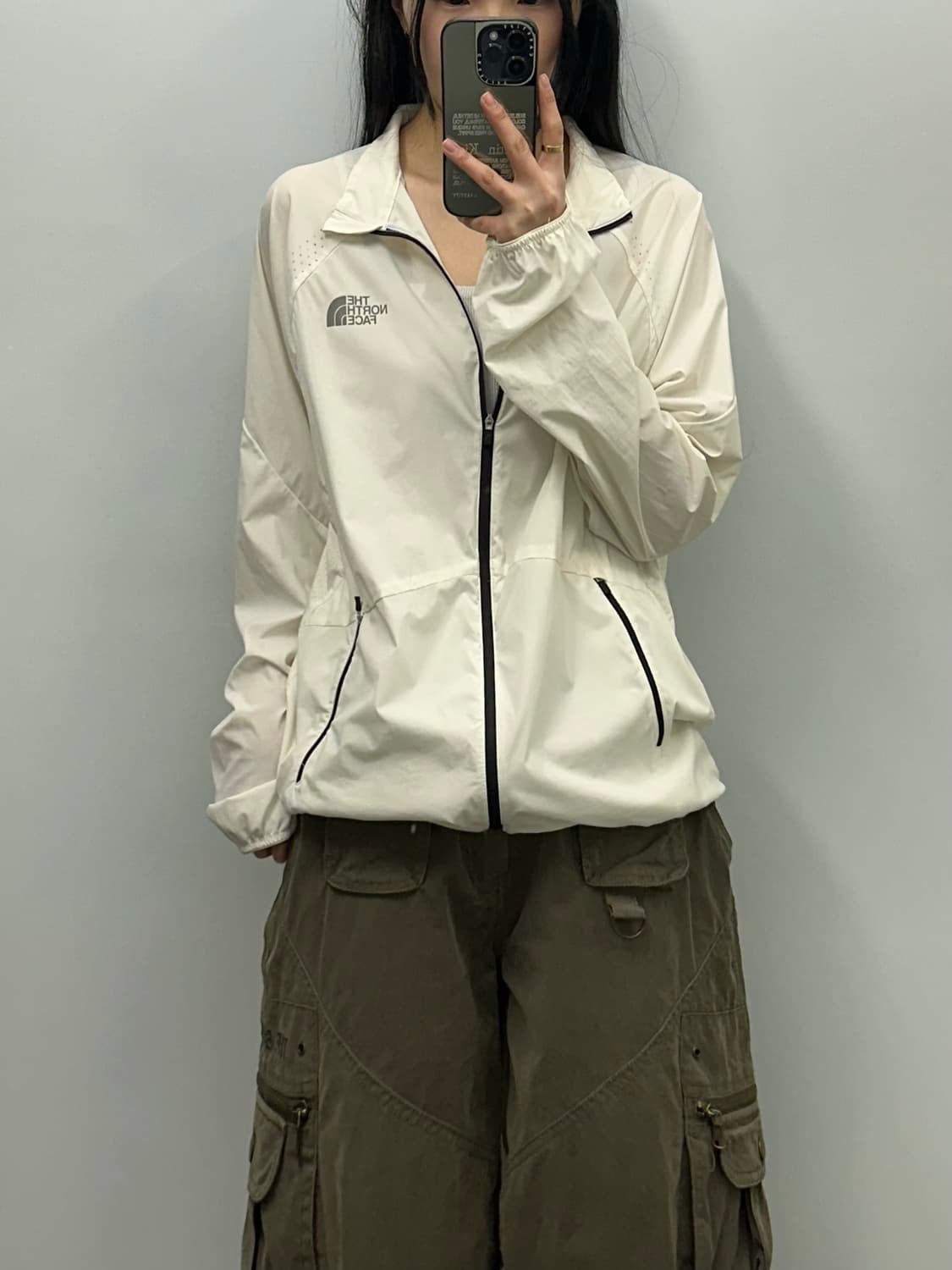 노스페이스 화이트 윈드 경량 바람막이 상품이미지1