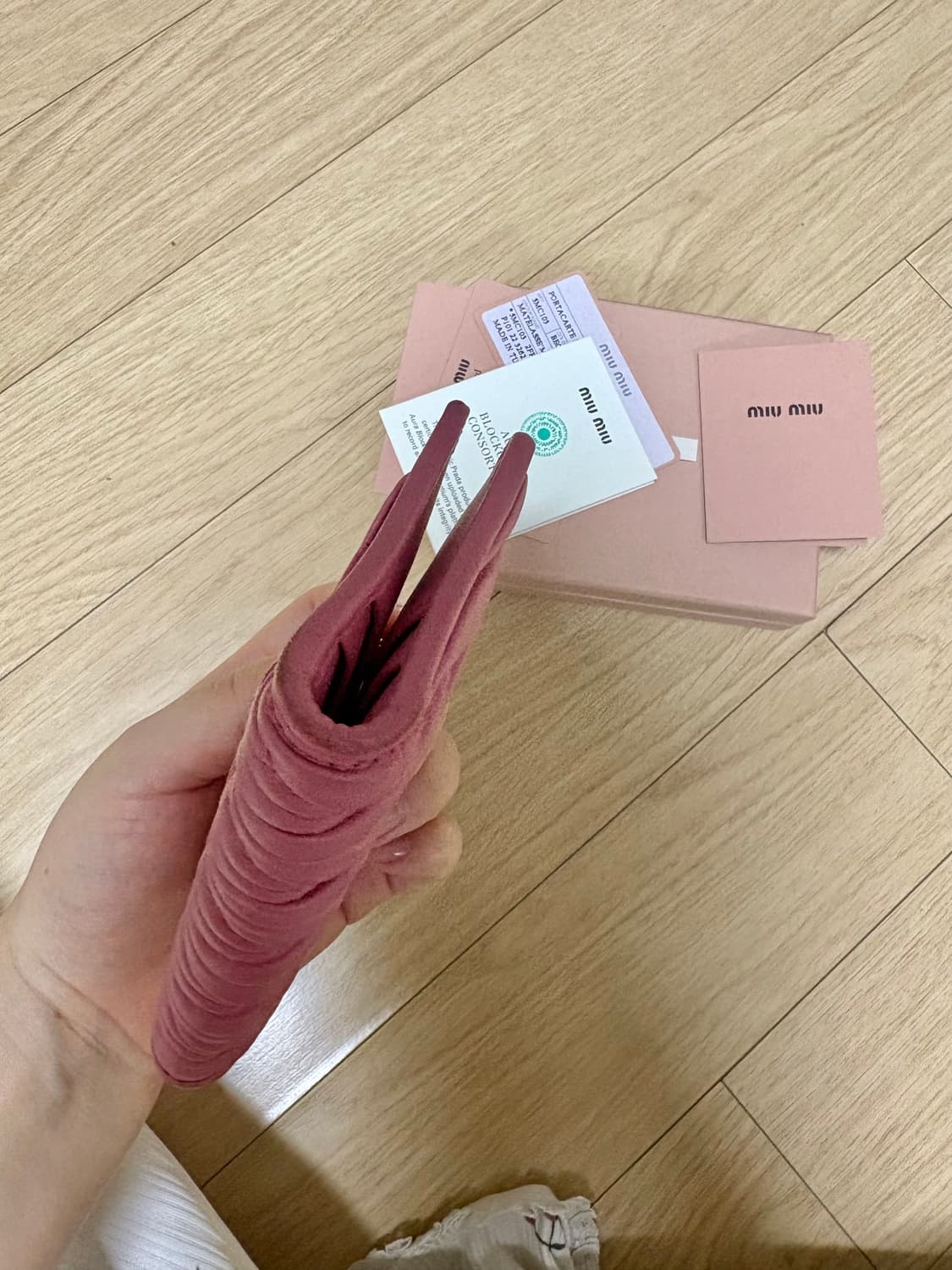 미우미우 마쎄라티 카드 반지갑 상품이미지5