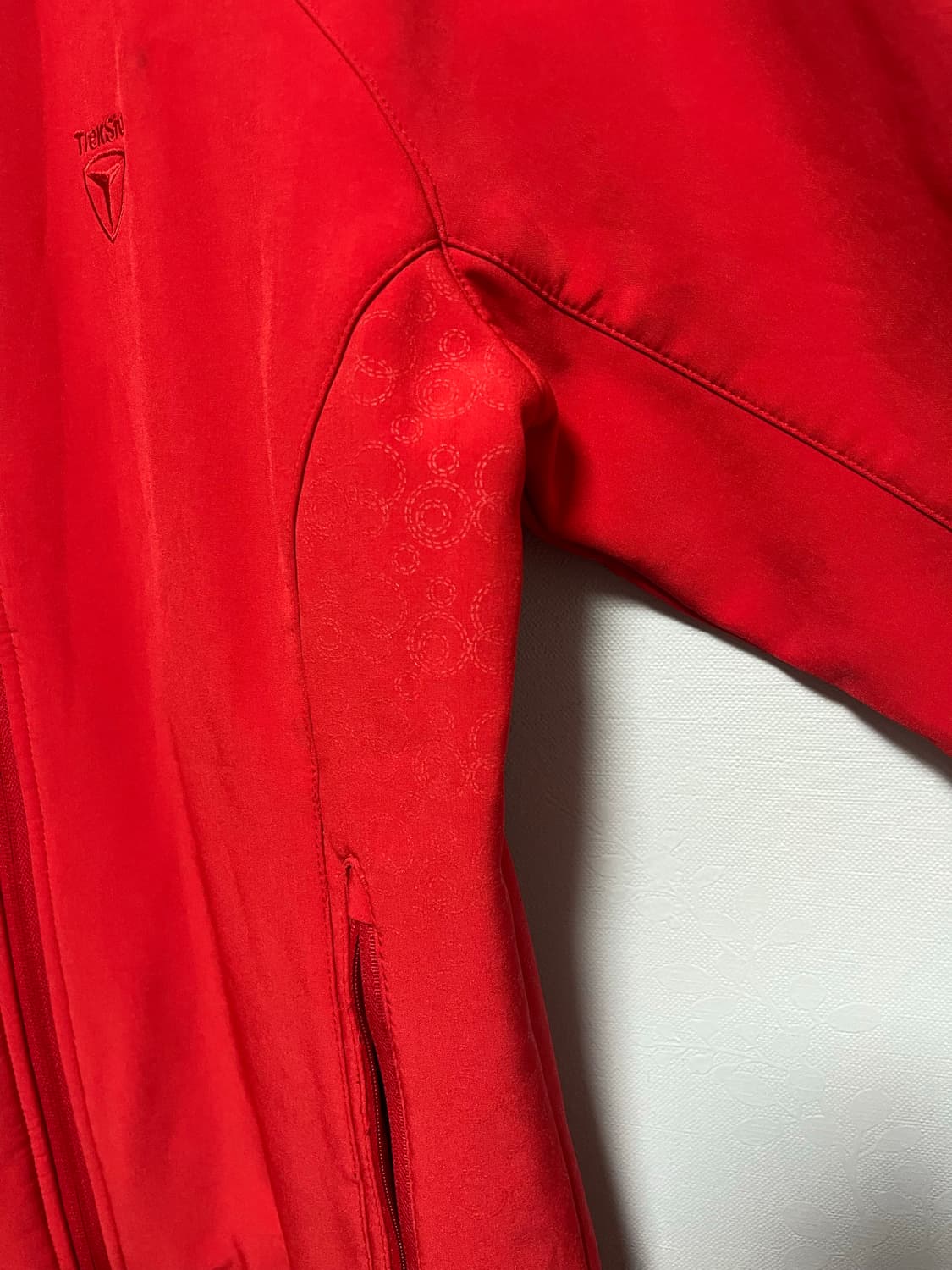 트렉스타 빨간색 집업자켓 상품이미지4