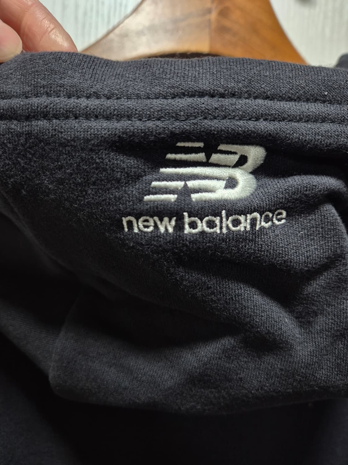 (세일)(새상품)뉴발란스 올 터레인 기모 후드티 블랙 상품이미지8