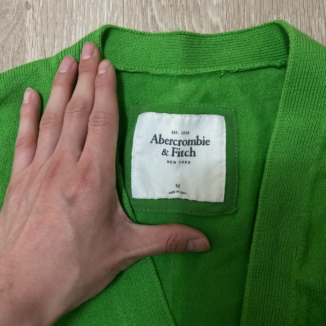 아베크롬비 그린 브이넥 니트 가디건 M/95  상품이미지5