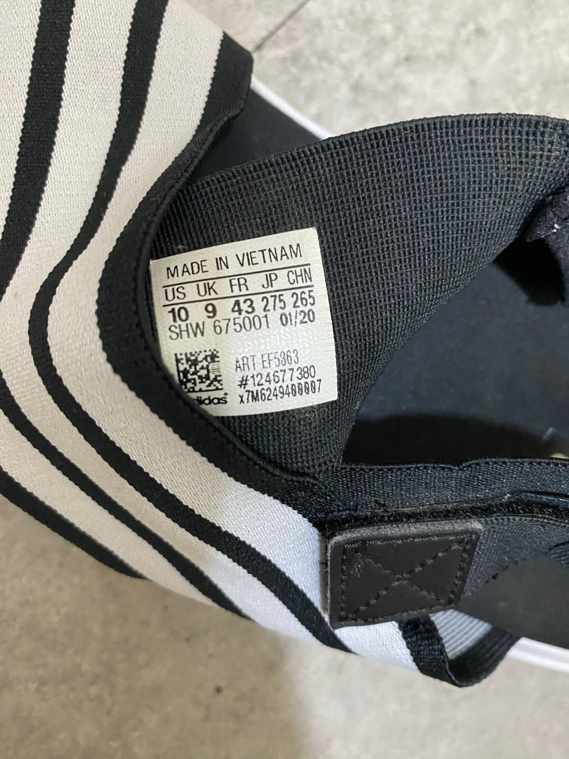 아디다스 매그머 샌들 블랙 화이트 275 상품이미지6