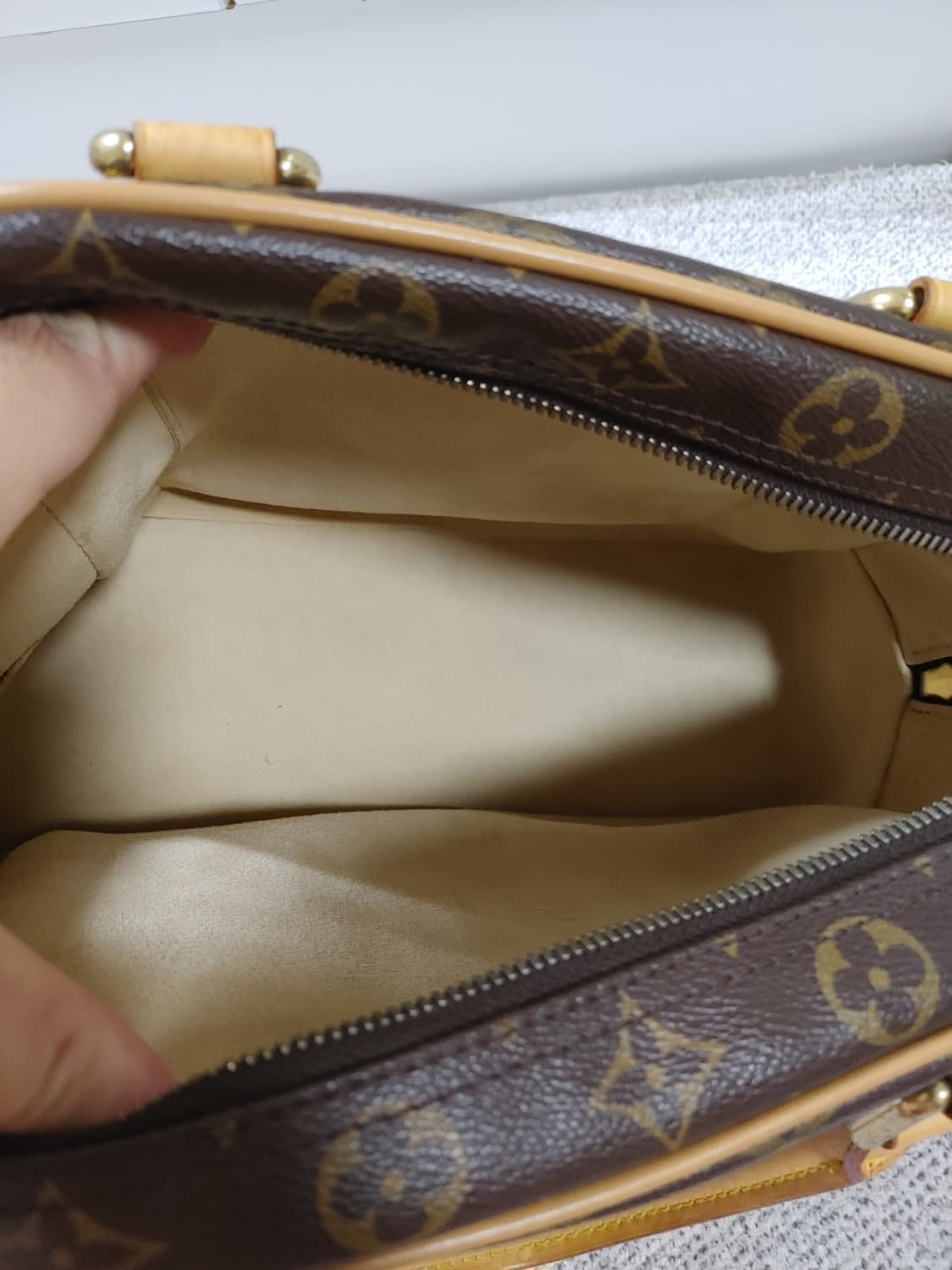 정품 루이비통 클래식 맨하탄 pm 빈티지 토트백 상품이미지7