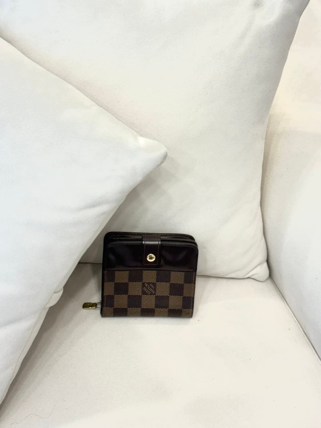 루이비통 다미에 에벤 컴팩트 반지갑 (정품) 상품이미지1